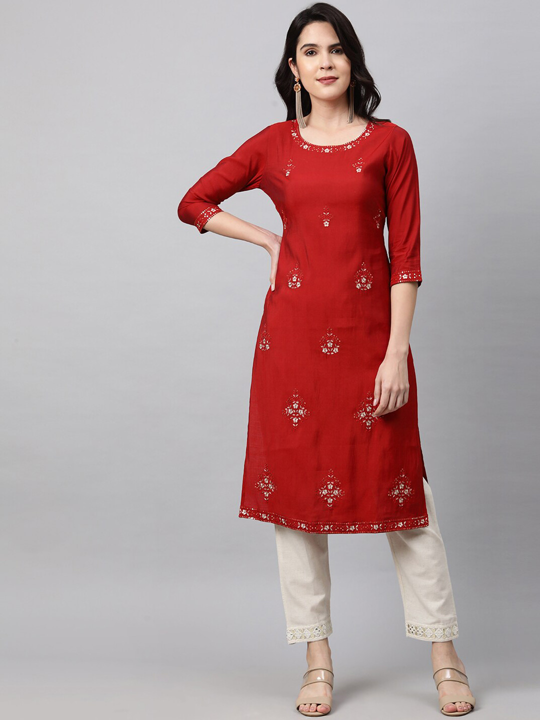 FASHOR Women Red Ethnic Motifs Embroidered Thread Work Straight Kurta
FASHOR Women Red Ethnic Motifs Embroidered Thread Work Straight Kurta