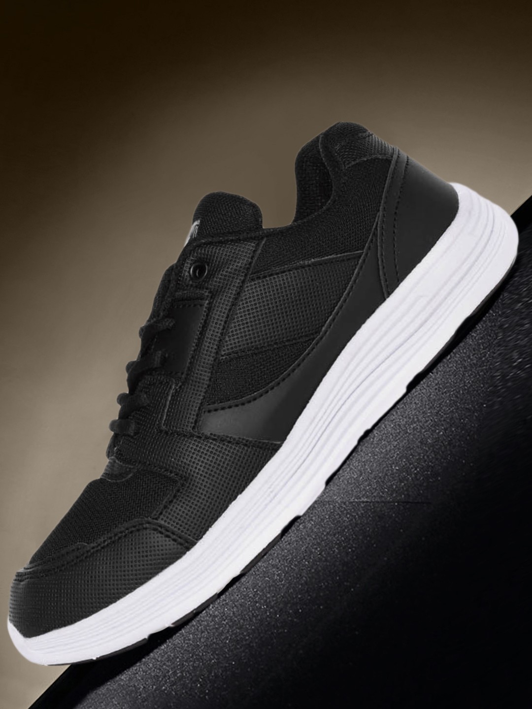 HRX by Hrithik Roshan Women Black Perforated Front Runner Shoes