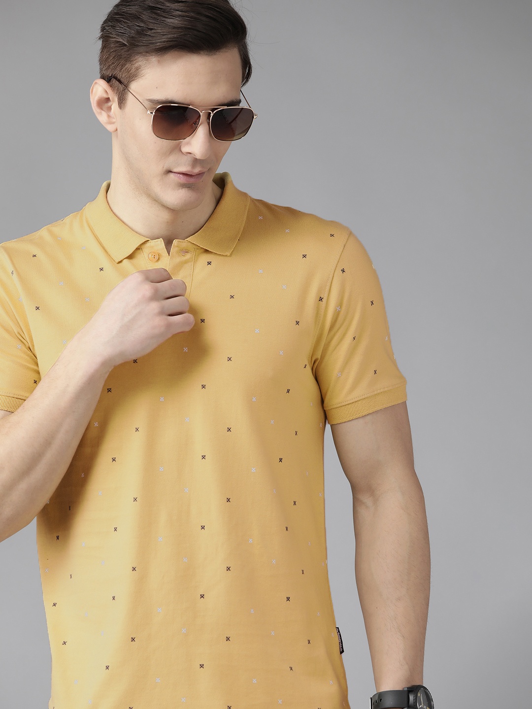 Roadster Men Mustard Yellow & White Geometric Printed Polo Collar Pure Cotton T-shirt
Roadster Men Mustard Yellow & White Geometric Printed Polo Collar Pure Cotton T-shirt