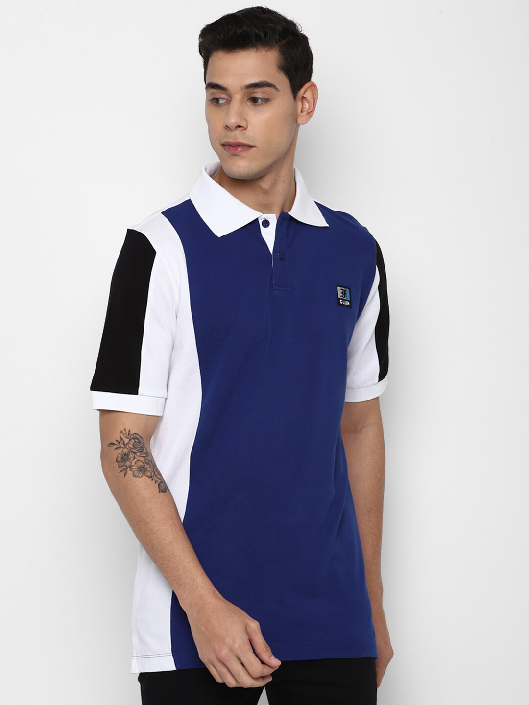 FOREVER 21 Men Navy Blue & White Cotton Polo Collar Knitted Regular Fit T-shirt
FOREVER 21 Men Navy Blue & White Cotton Polo Collar Knitted Regular Fit T-shirt