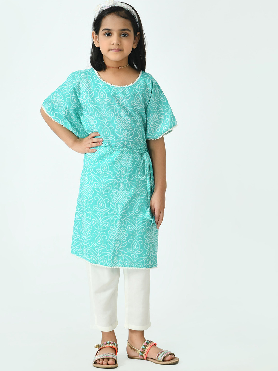 Muffin Shuffin Girls Sea Green Ethnic Motifs Printed Pure Cotton Kurta With Trousers
Muffin Shuffin Girls Sea Green Ethnic Motifs Printed Pure Cotton Kurta With Trousers