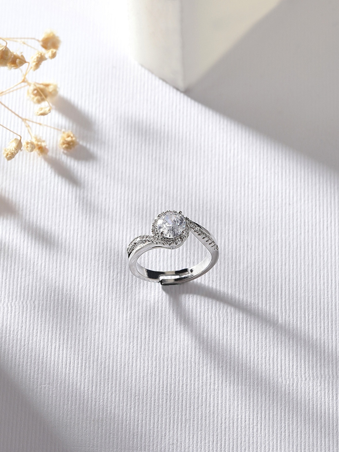 TOKYO TALKIES X rubans FASHION ACCESSORIES Silver Plated Adjustable Finger Ring
TOKYO TALKIES X rubans FASHION ACCESSORIES Silver Plated Adjustable Finger Ring