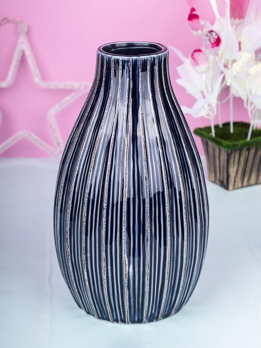MARKET99 Navy Blue Textured Ceramic Flower Vase