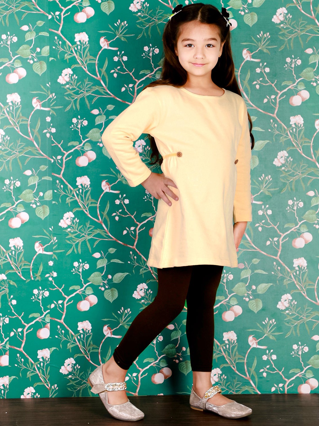 The Mom Store Girls Cream-Coloured & Brown Sweater Tunic with Legging Set
The Mom Store Girls Cream-Coloured & Brown Sweater Tunic with Legging Set