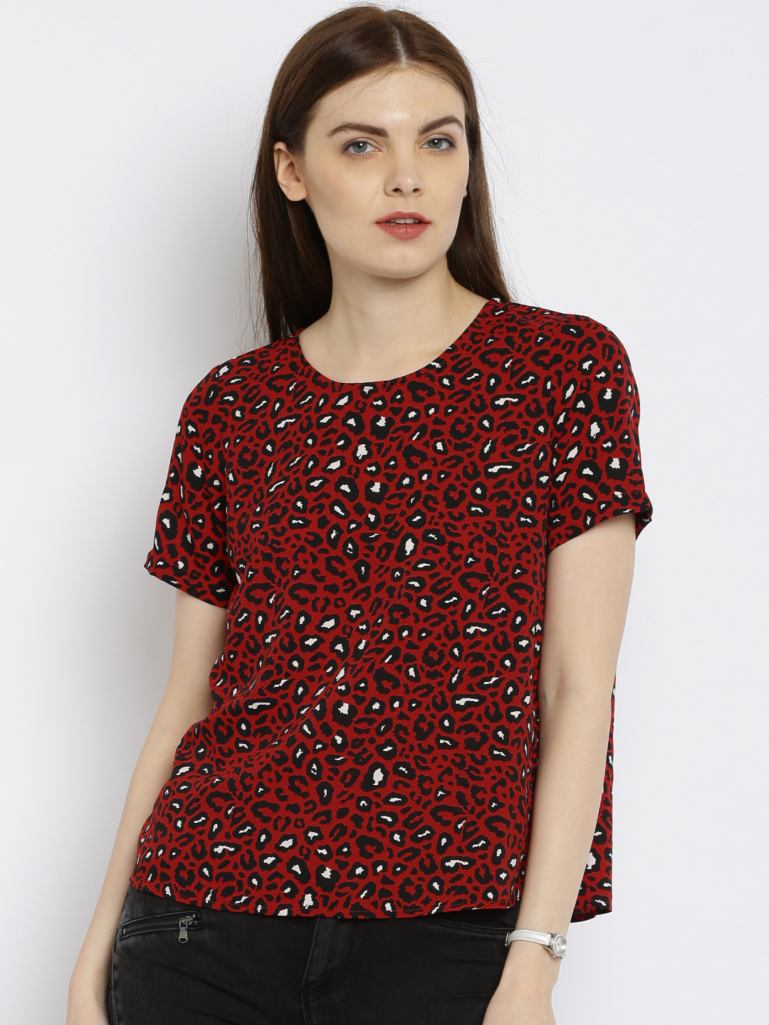 ONLY Women Red Animal Print Top with Cut-Out Detail 
ONLY Women Red Animal Print Top with Cut-Out Detail