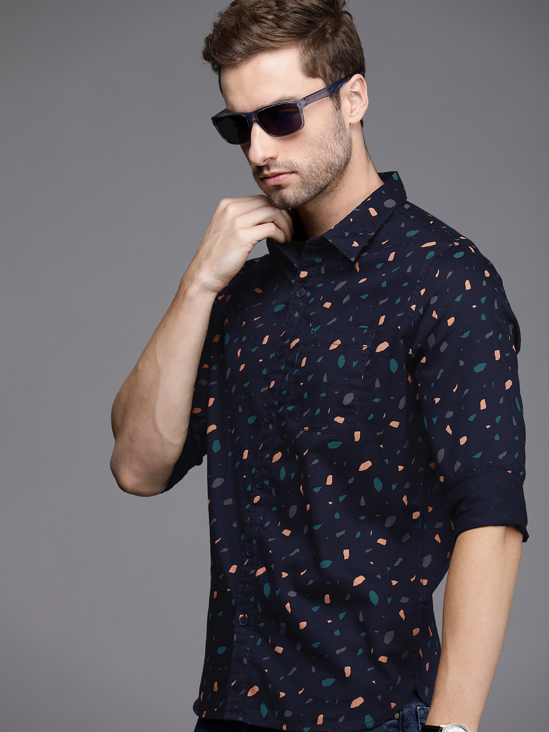 WROGN Men Navy Blue Slim Fit Abstract Opaque Printed Pure Cotton Casual Shirt with Pocket
WROGN Men Navy Blue Slim Fit Abstract Opaque Printed Pure Cotton Casual Shirt with Pocket