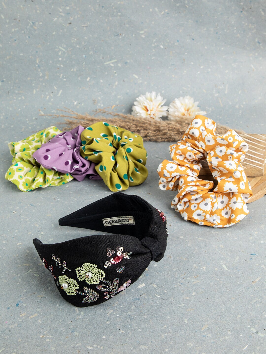 DEEBACO Women Multicoloured Set of 5 Floral Headband & Scrunchies Hair Accessory Set, Multi
DEEBACO Women Multicoloured Set of 5 Floral Headband & Scrunchies Hair Accessory Set, Multi