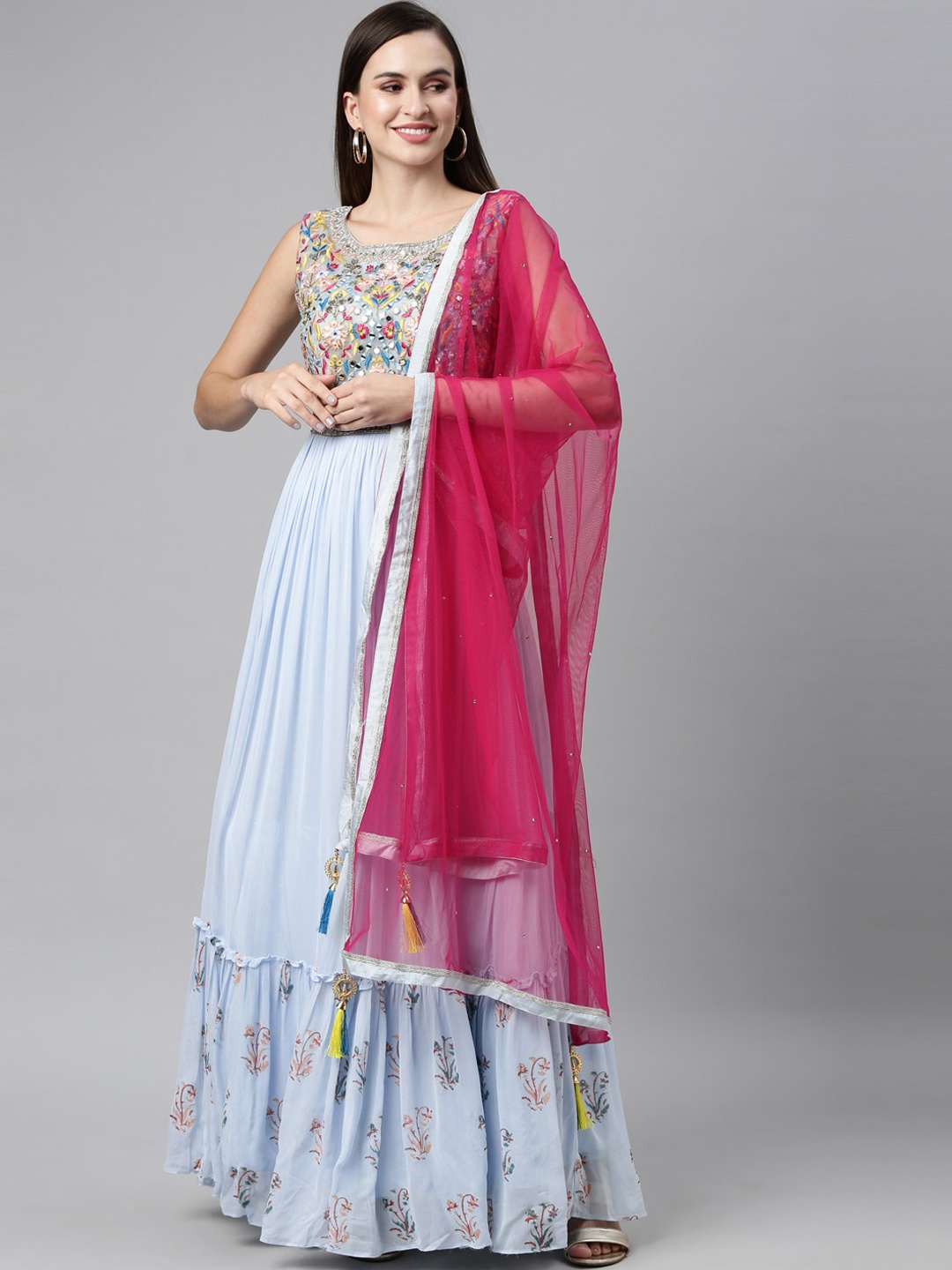 Neerus Women Turquoise Blue Floral Yoke Design Pleated Kurta with Sharara & Dupatta
Neerus Women Turquoise Blue Floral Yoke Design Pleated Kurta with Sharara & Dupatta