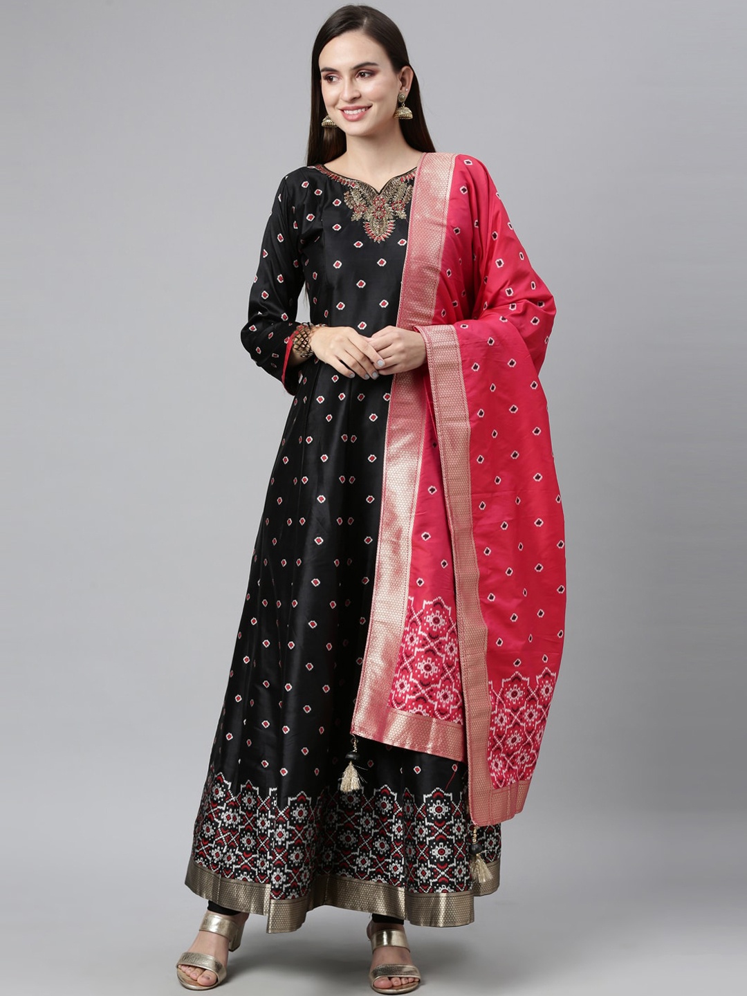 Neerus Women Black Printed Angrakha Zardozi Dupion Silk Kurta with Trousers & With Dupatta
Neerus Women Black Printed Angrakha Zardozi Dupion Silk Kurta with Trousers & With Dupatta