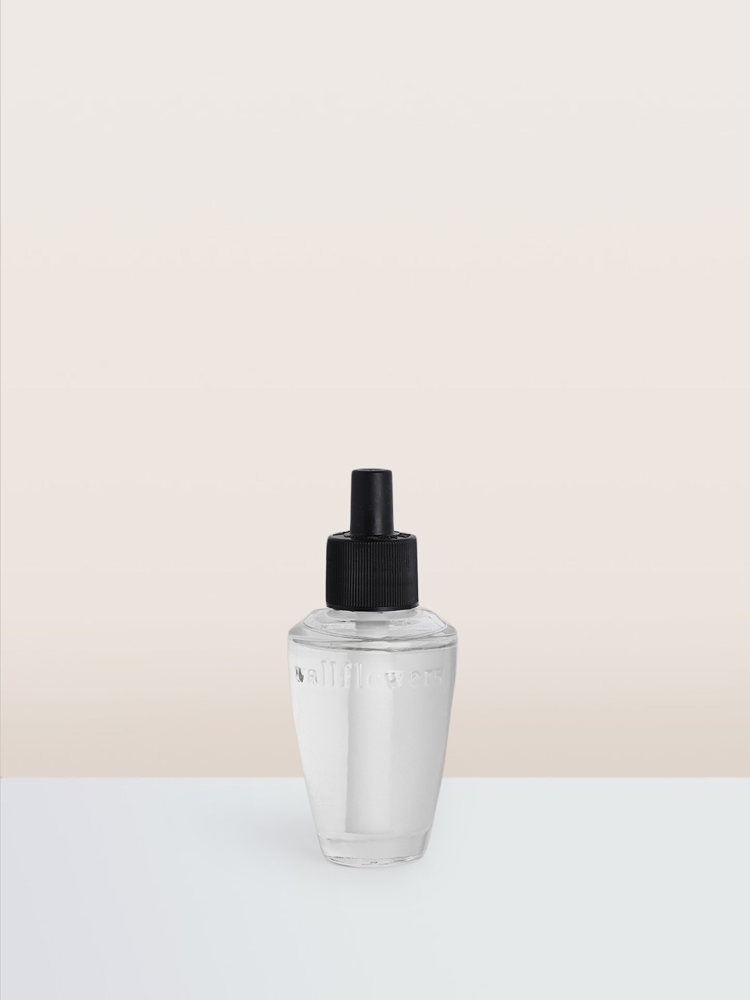Bath & Body Works Eucalyptus Spearmint Wallflowers Fragrance Refill 24 ml, Transparent
Bath & Body Works Eucalyptus Spearmint Wallflowers Fragrance Refill 24 ml, Transparent