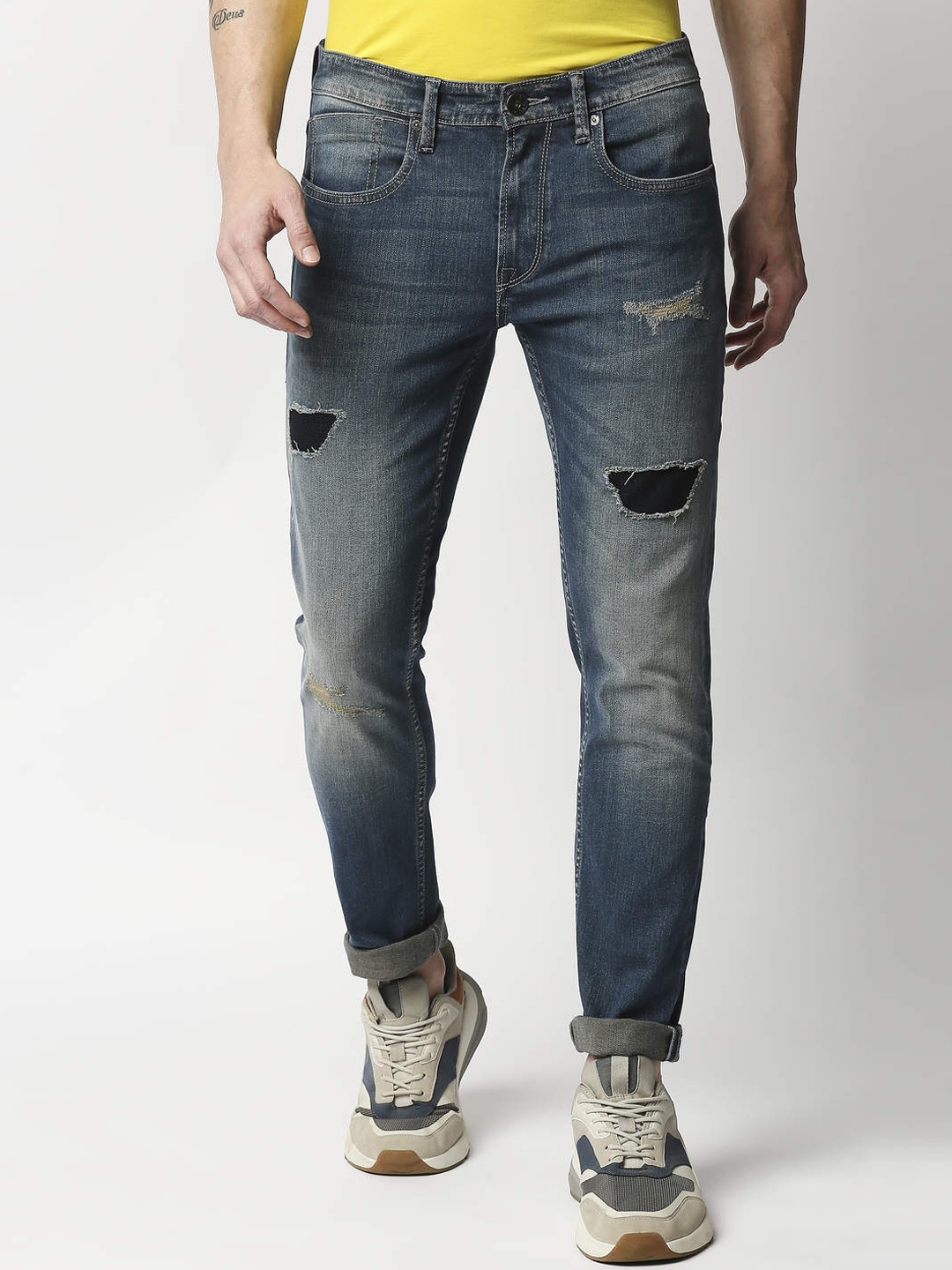 Pepe Jeans Men Blue Tapered Fit Low-Rise Highly Distressed Heavy Fade Stretchable Jeans
Pepe Jeans Men Blue Tapered Fit Low-Rise Highly Distressed Heavy Fade Stretchable Jeans
