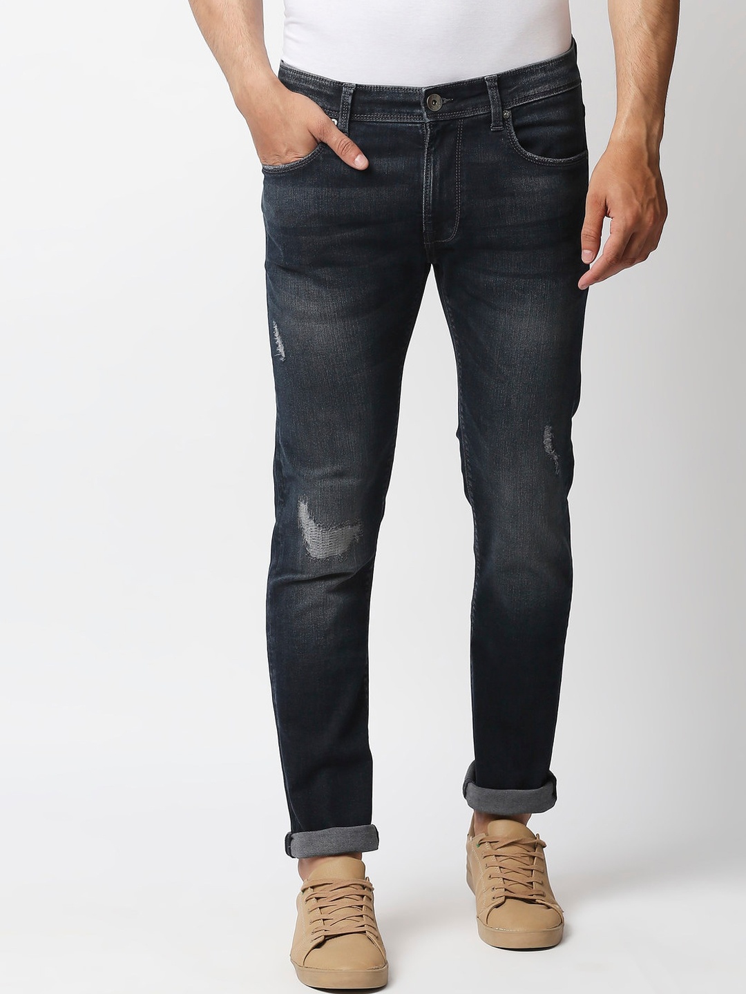 Pepe Jeans Men Blue Tapered Fit Low-Rise Low Distress Heavy Fade Stretchable Jeans
Pepe Jeans Men Blue Tapered Fit Low-Rise Low Distress Heavy Fade Stretchable Jeans
