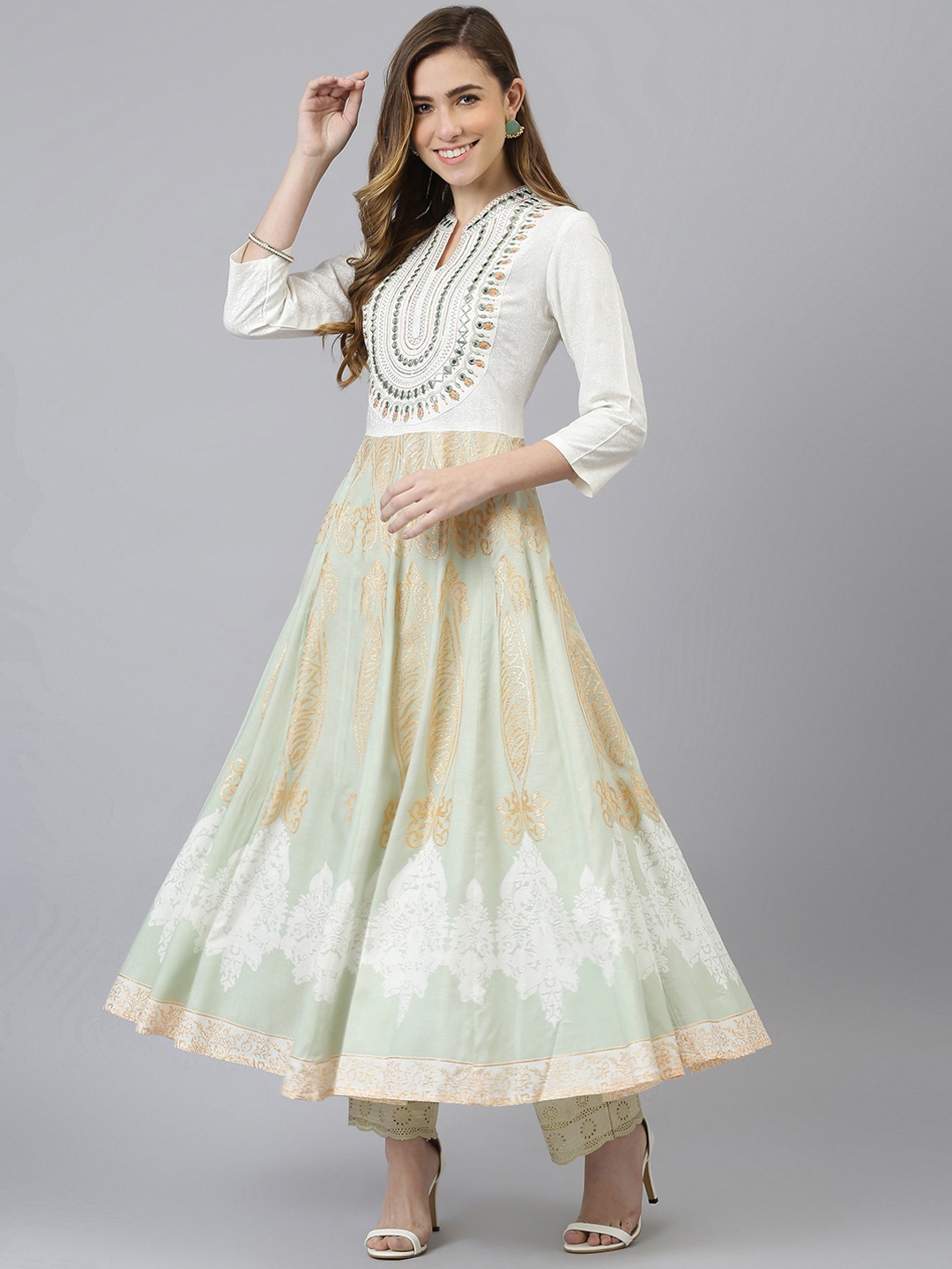 Khushal K Women Green & White Ethnic Motifs Yoke Design Mirror Work White Romance Anarkali Kurta
Khushal K Women Green & White Ethnic Motifs Yoke Design Mirror Work White Romance Anarkali Kurta