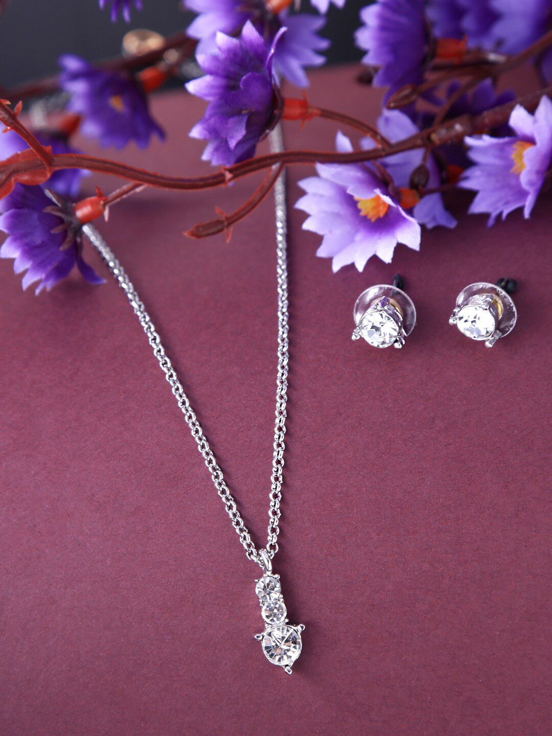 Yellow Chimes Rhodium-Plated Silver-Toned & White Crystal-Studded Oxidised Jewellery Set
Yellow Chimes Rhodium-Plated Silver-Toned & White Crystal-Studded Oxidised Jewellery Set