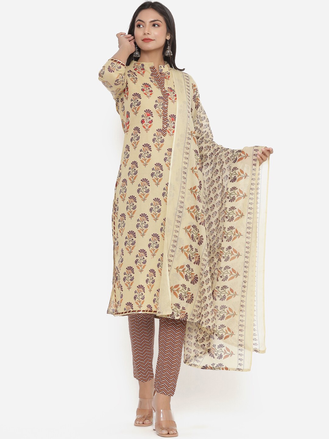 PK Fashions Women Peach-Coloured Ethnic Motifs Pure Cotton Kurta with Trousers & With Dupatta
PK Fashions Women Peach-Coloured Ethnic Motifs Pure Cotton Kurta with Trousers & With Dupatta
