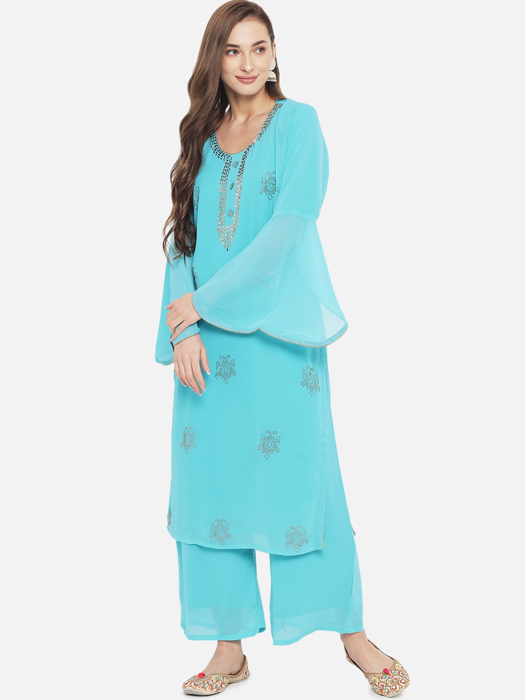 Aujjessa Women Turquoise Blue Floral Beads and Stones Kurta with Palazzos & With Dupatta
Aujjessa Women Turquoise Blue Floral Beads and Stones Kurta with Palazzos & With Dupatta