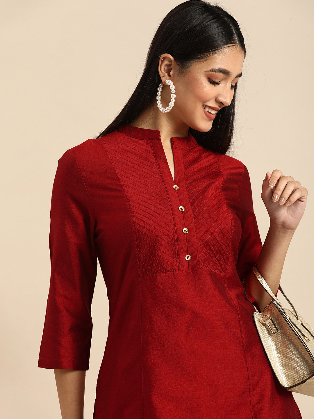 Anouk Women Maroon Solid Kurta 
Anouk Women Maroon Solid Kurta