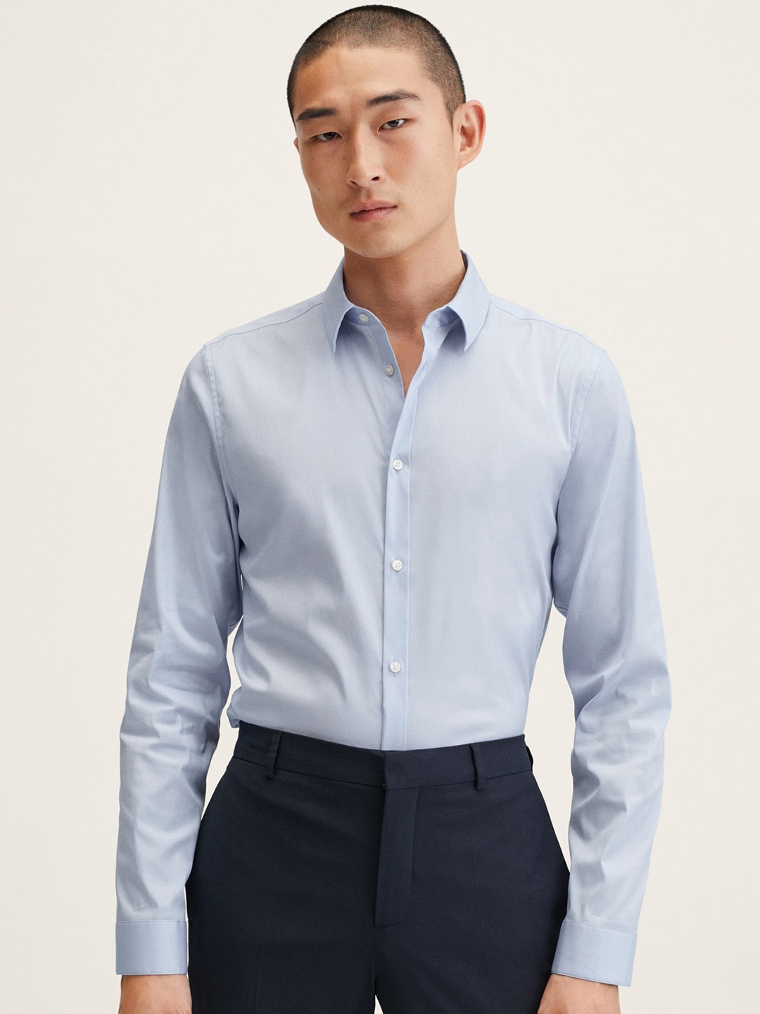MANGO MAN Blue Solid Tailored Fit Formal Shirt