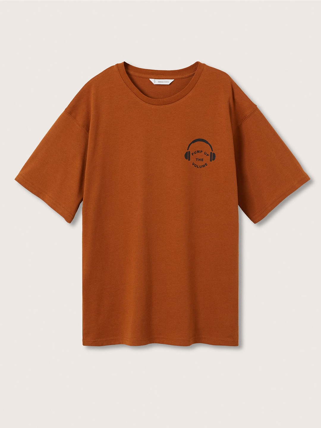Mango Kids Boys Rust Orange & Black Printed Drop-Shoulder Sleeves Pure Cotton T-shirt
Mango Kids Boys Rust Orange & Black Printed Drop-Shoulder Sleeves Pure Cotton T-shirt