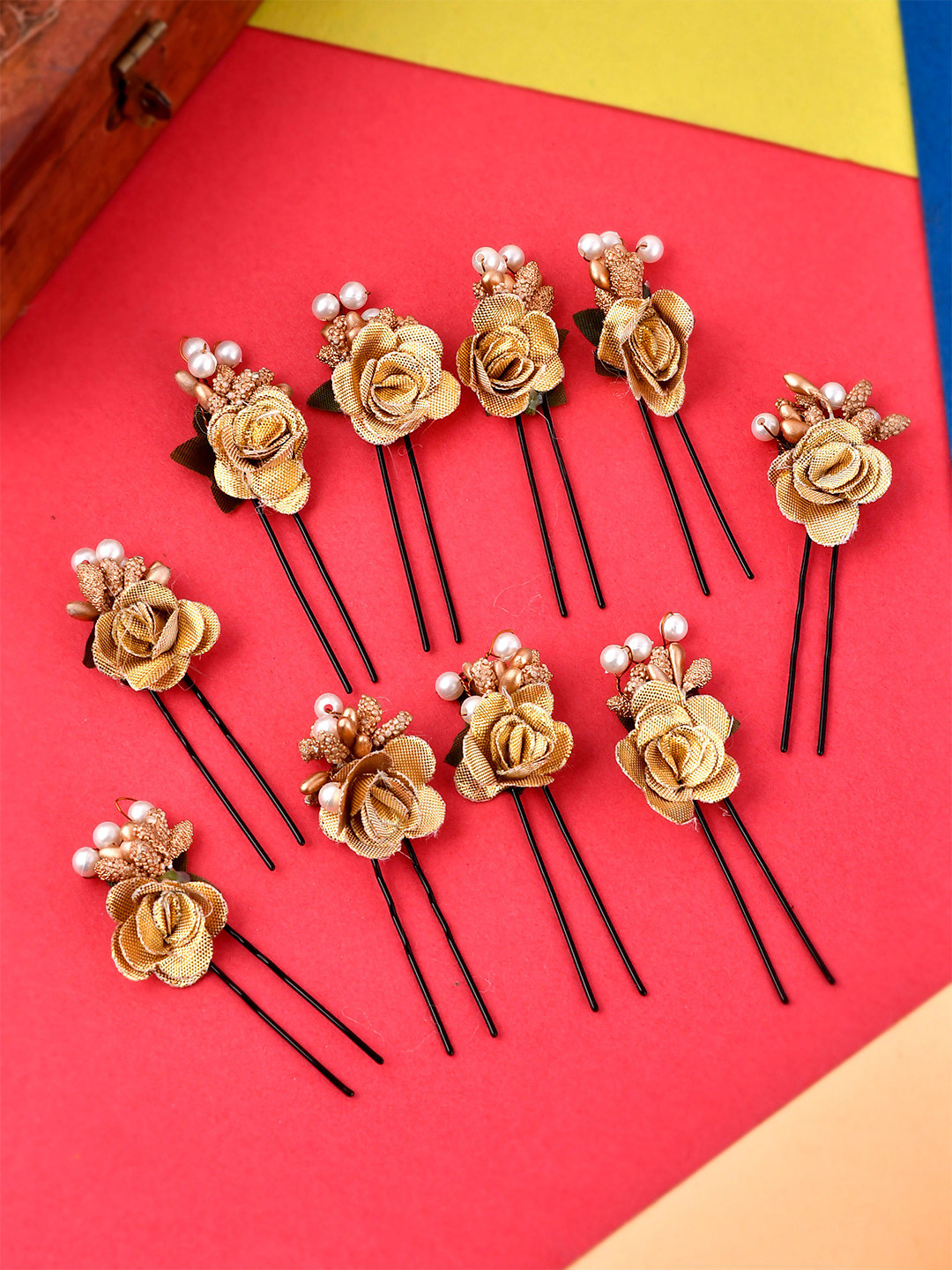 Silvermerc Designs Women Gold-Toned & Black Set of 10 Embellished U Pins
Silvermerc Designs Women Gold-Toned & Black Set of 10 Embellished U Pins