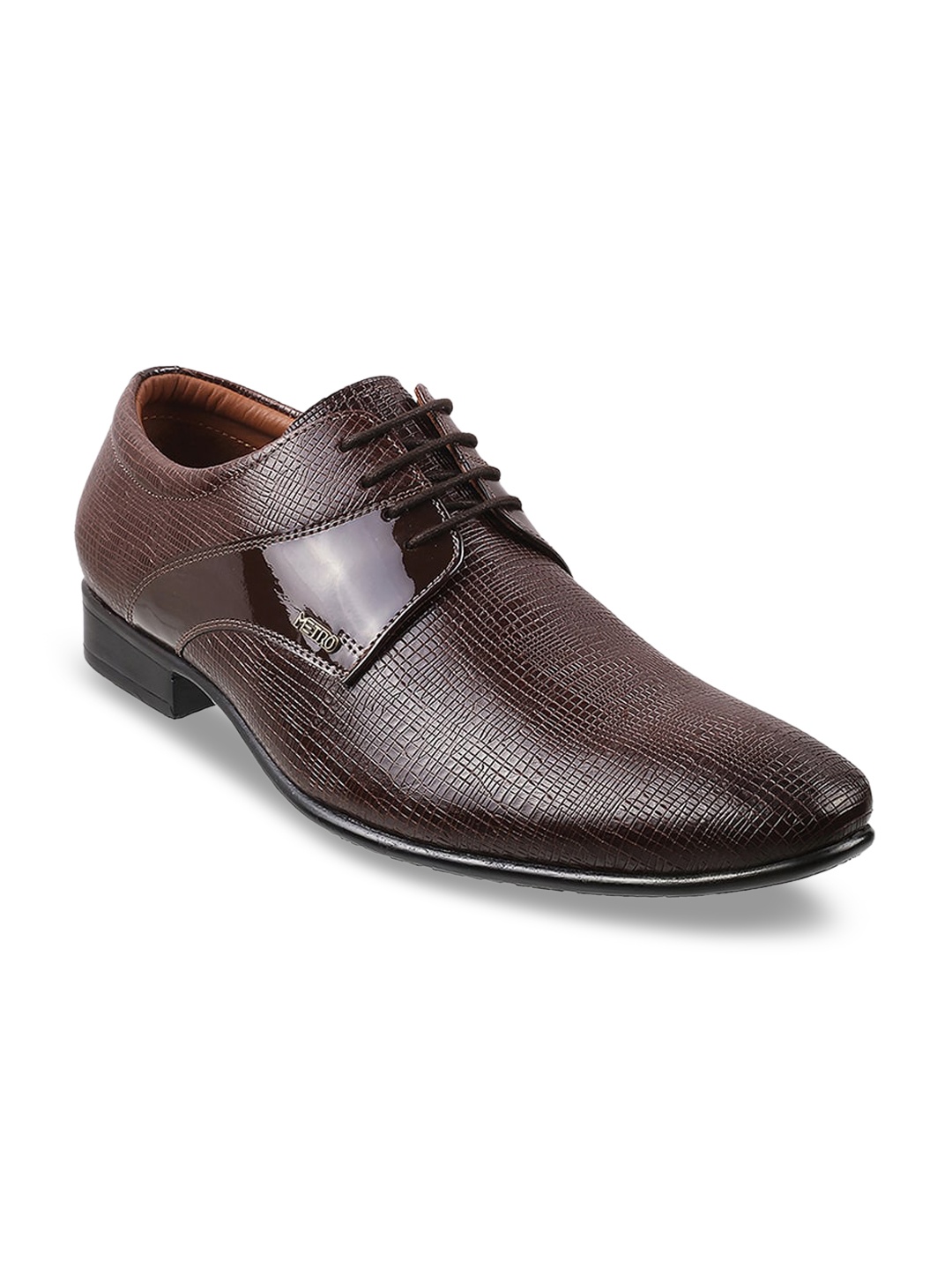 Metro Men Brown Textured Leather Formal Derbys