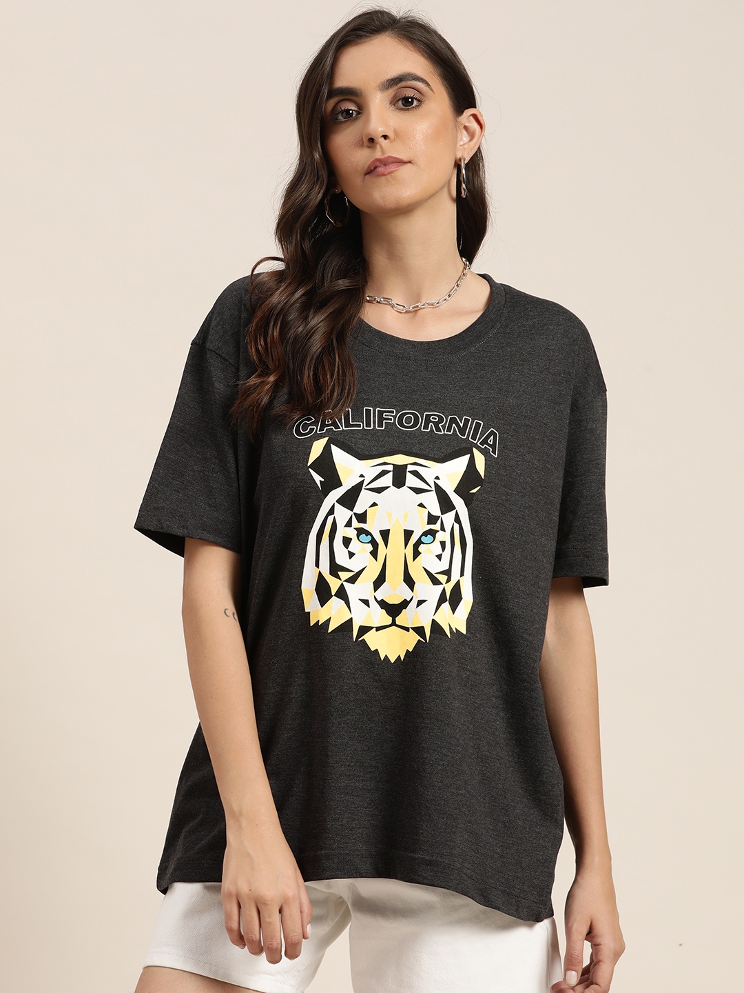 Moda Rapido Women Charcoal Grey & White Pure Cotton Printed Drop-Shoulder Sleeves T-shirt
Moda Rapido Women Charcoal Grey & White Pure Cotton Printed Drop-Shoulder Sleeves T-shirt