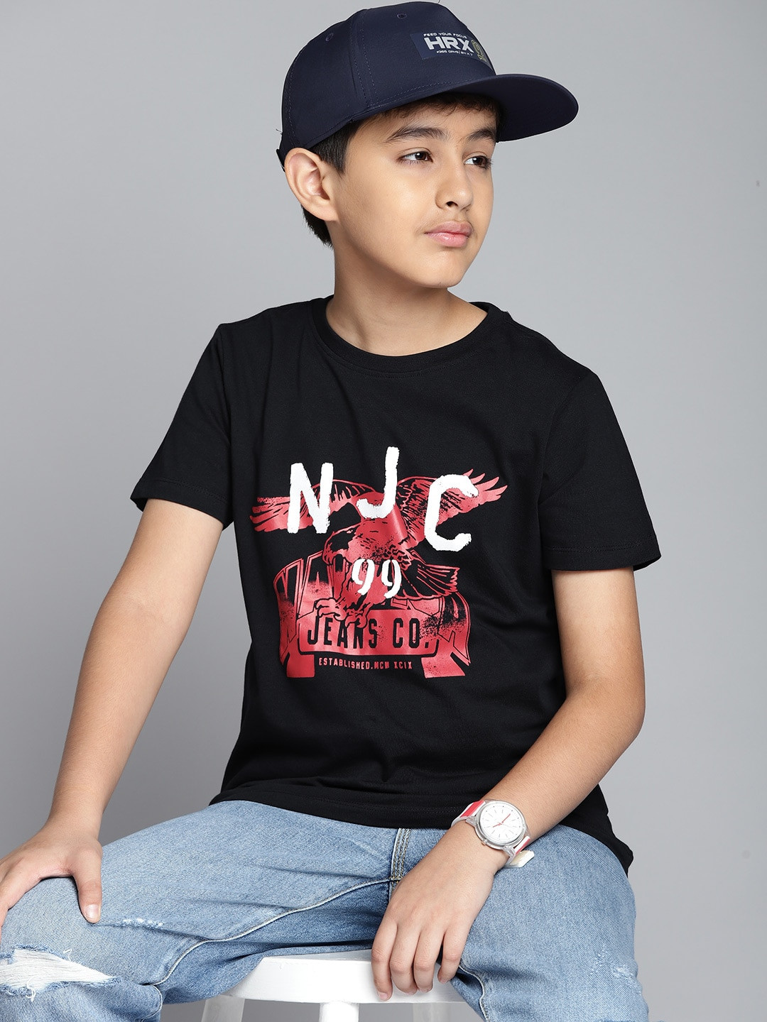 Nautica Boys Navy Blue & Maroon Brand Logo Print Round Neck Pure Cotton T-shirt
Nautica Boys Navy Blue & Maroon Brand Logo Print Round Neck Pure Cotton T-shirt