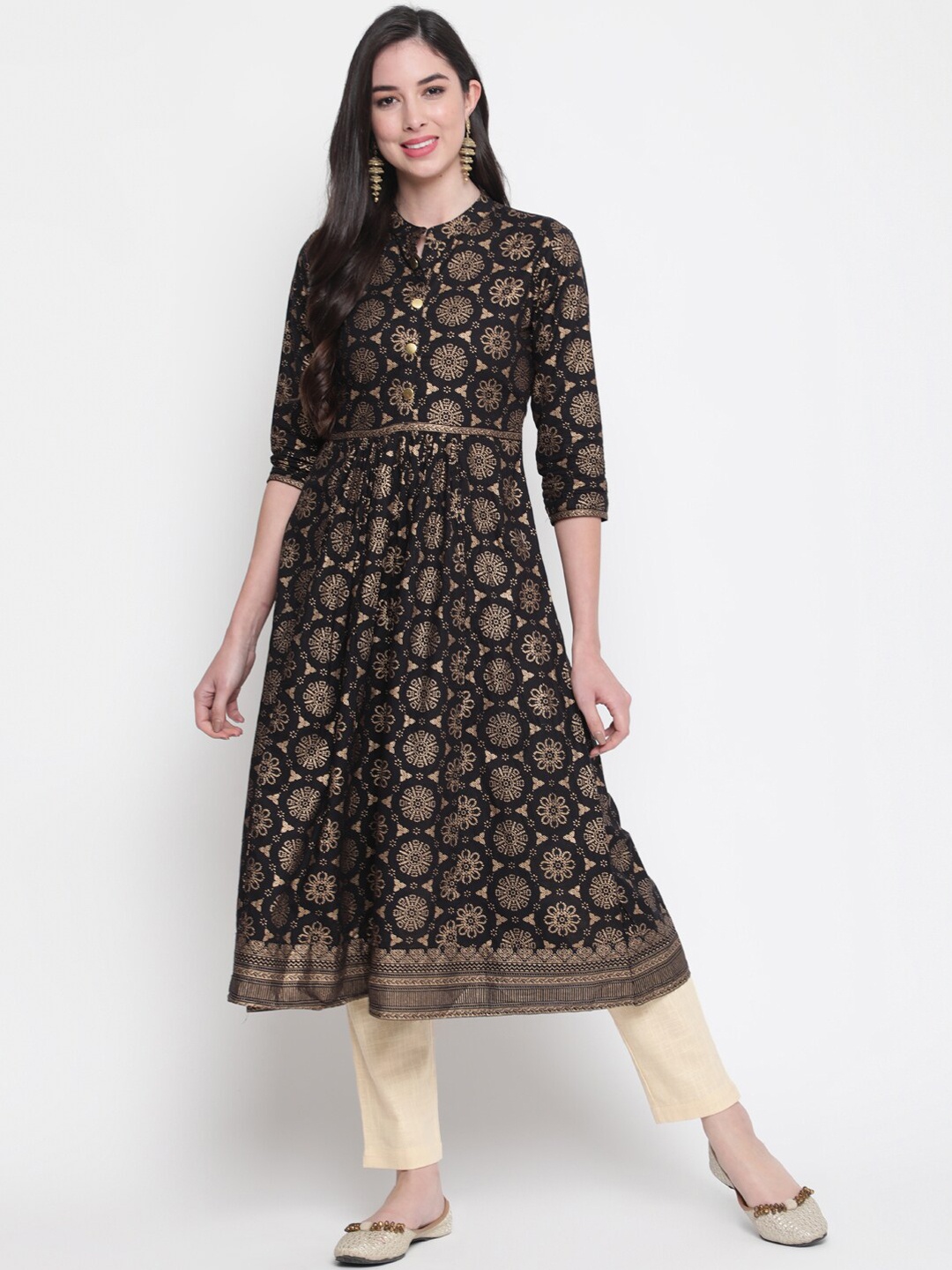 GLAM ROOTS Women Black Floral Screen Print Cotton Anarkali Kurta