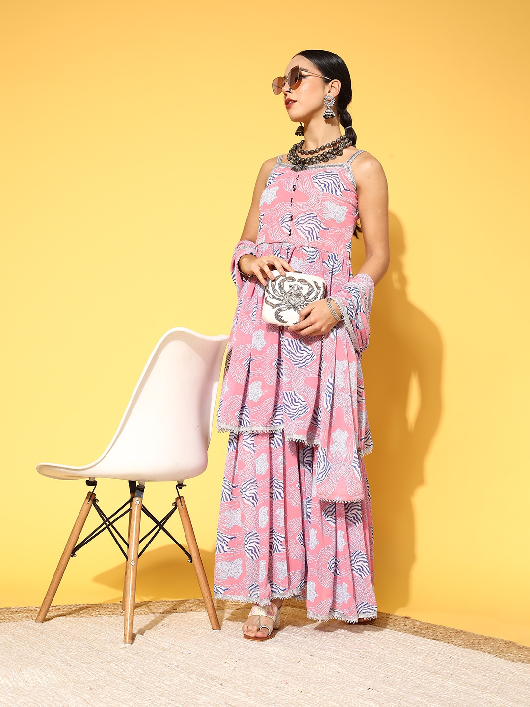 Chhabra 555 Women Pink & Navy Blue Printed Made to Measure Kurta with Sharara & Dupatta
Chhabra 555 Women Pink & Navy Blue Printed Made to Measure Kurta with Sharara & Dupatta