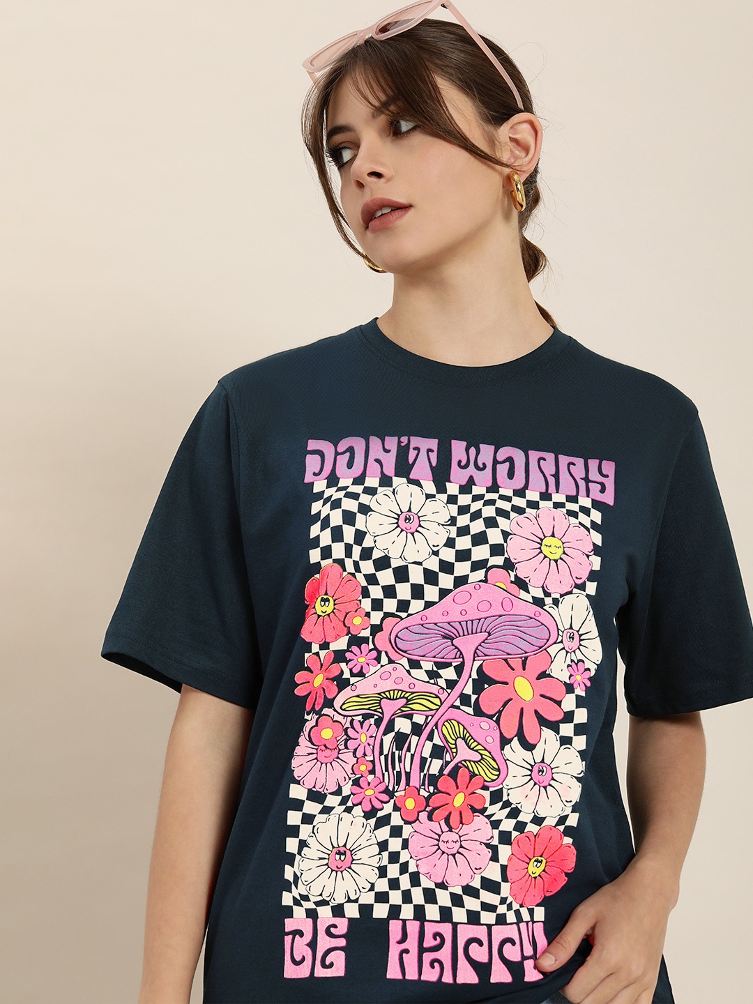 DILLINGER Women Navy Blue & Off White Graphic Printed Oversized Cotton Longline T-shirt
DILLINGER Women Navy Blue & Off White Graphic Printed Oversized Cotton Longline T-shirt