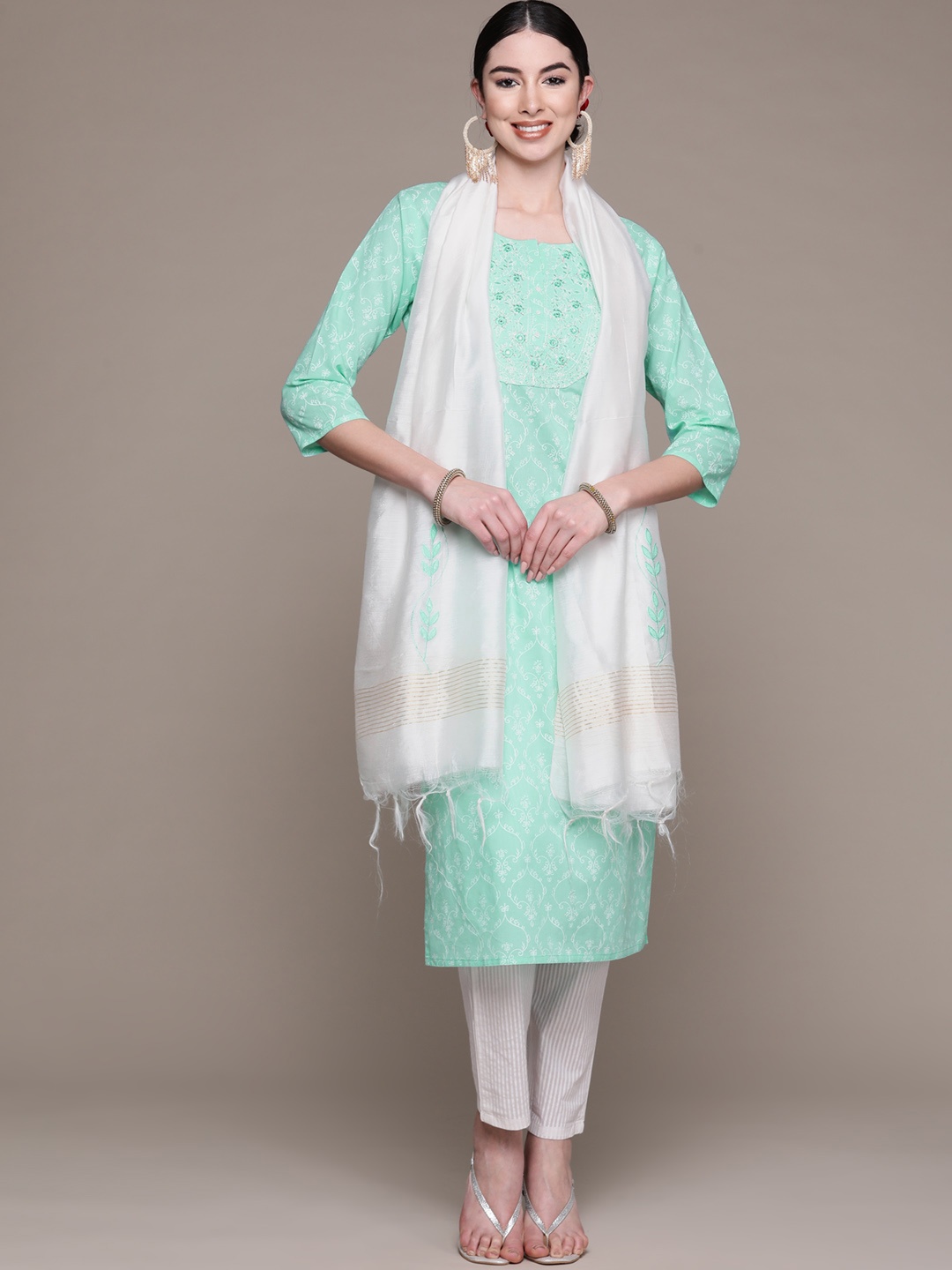Anubhutee Women Sea Green Printed Thread Work Pure Cotton Kurta with Trousers & Dupatta
Anubhutee Women Sea Green Printed Thread Work Pure Cotton Kurta with Trousers & Dupatta