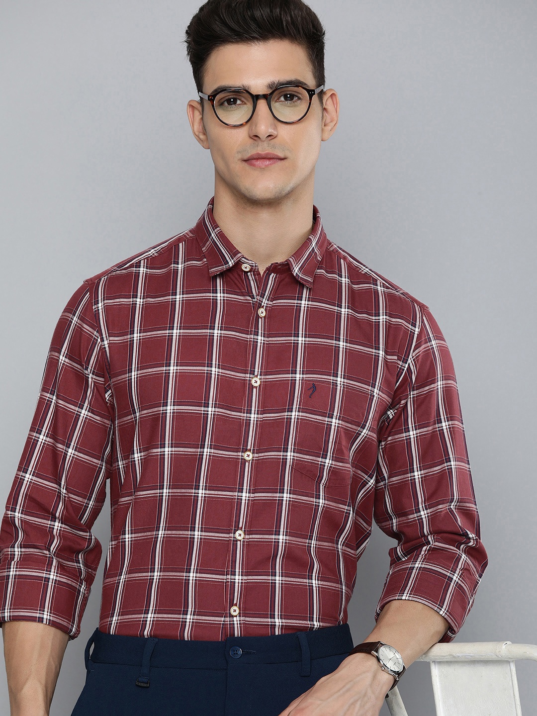 Indian Terrain Men Pure Cotton Slim Fit Tartan Checks Opaque Semiformal Shirt, Maroon
Indian Terrain Men Pure Cotton Slim Fit Tartan Checks Opaque Semiformal Shirt, Maroon