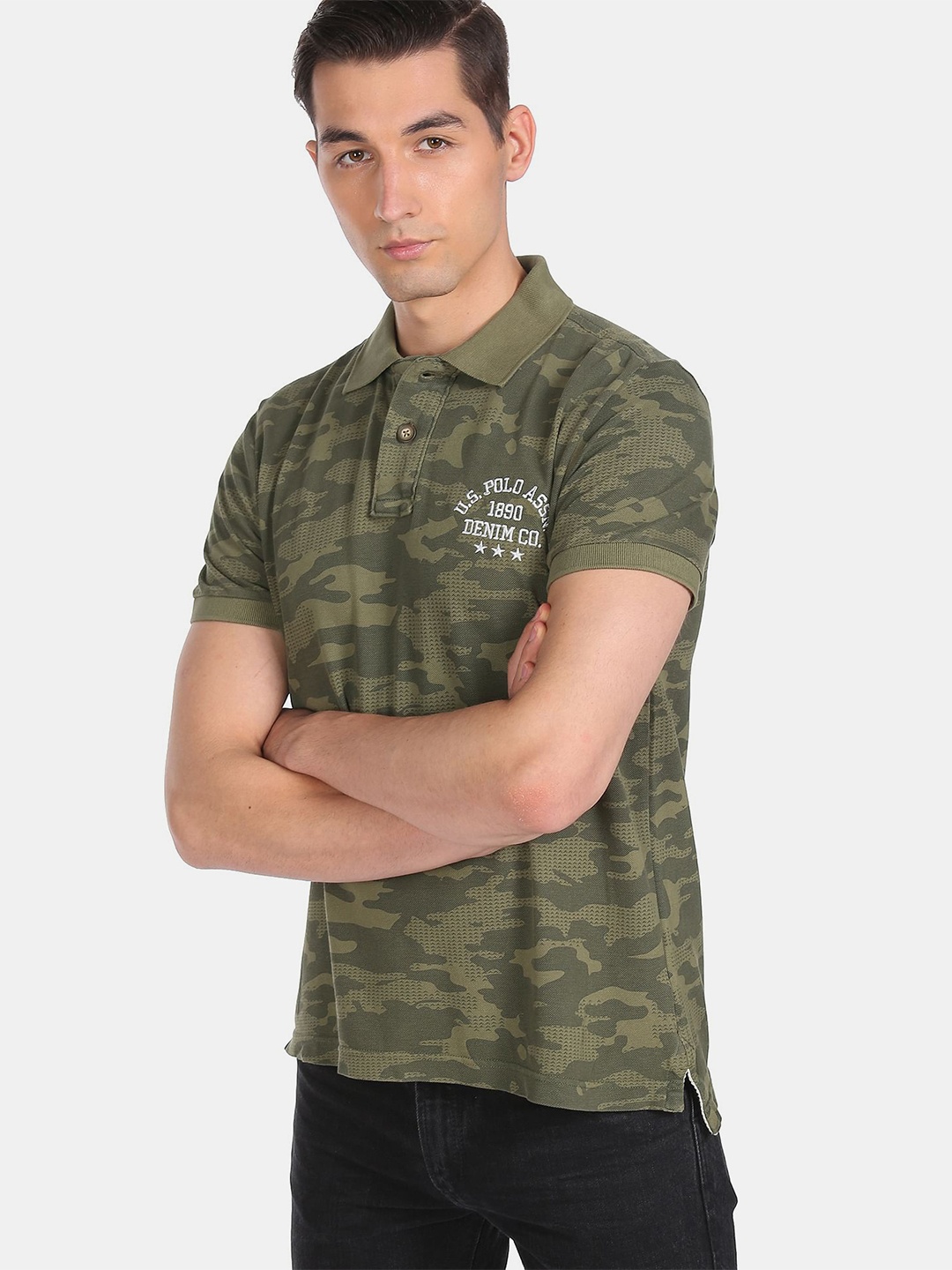 U.S. Polo Assn. Denim Co. Men Olive Green Camouflage Printed Polo Collar Pure Cotton T-shirt
U.S. Polo Assn. Denim Co. Men Olive Green Camouflage Printed Polo Collar Pure Cotton T-shirt