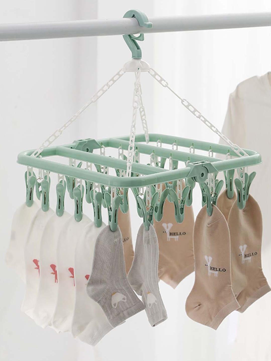 MARKET99 Green Solid Plastic Cloth Hanger