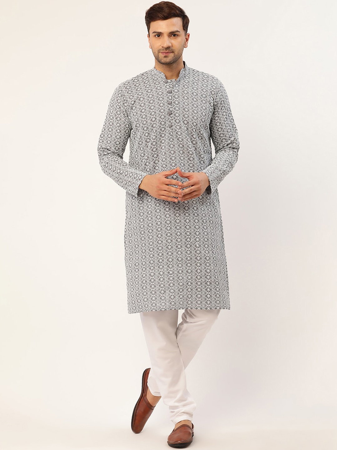 Jompers Men Grey Floral Embroidered Chikankari Pure Cotton Kurta with Churidar
Jompers Men Grey Floral Embroidered Chikankari Pure Cotton Kurta with Churidar