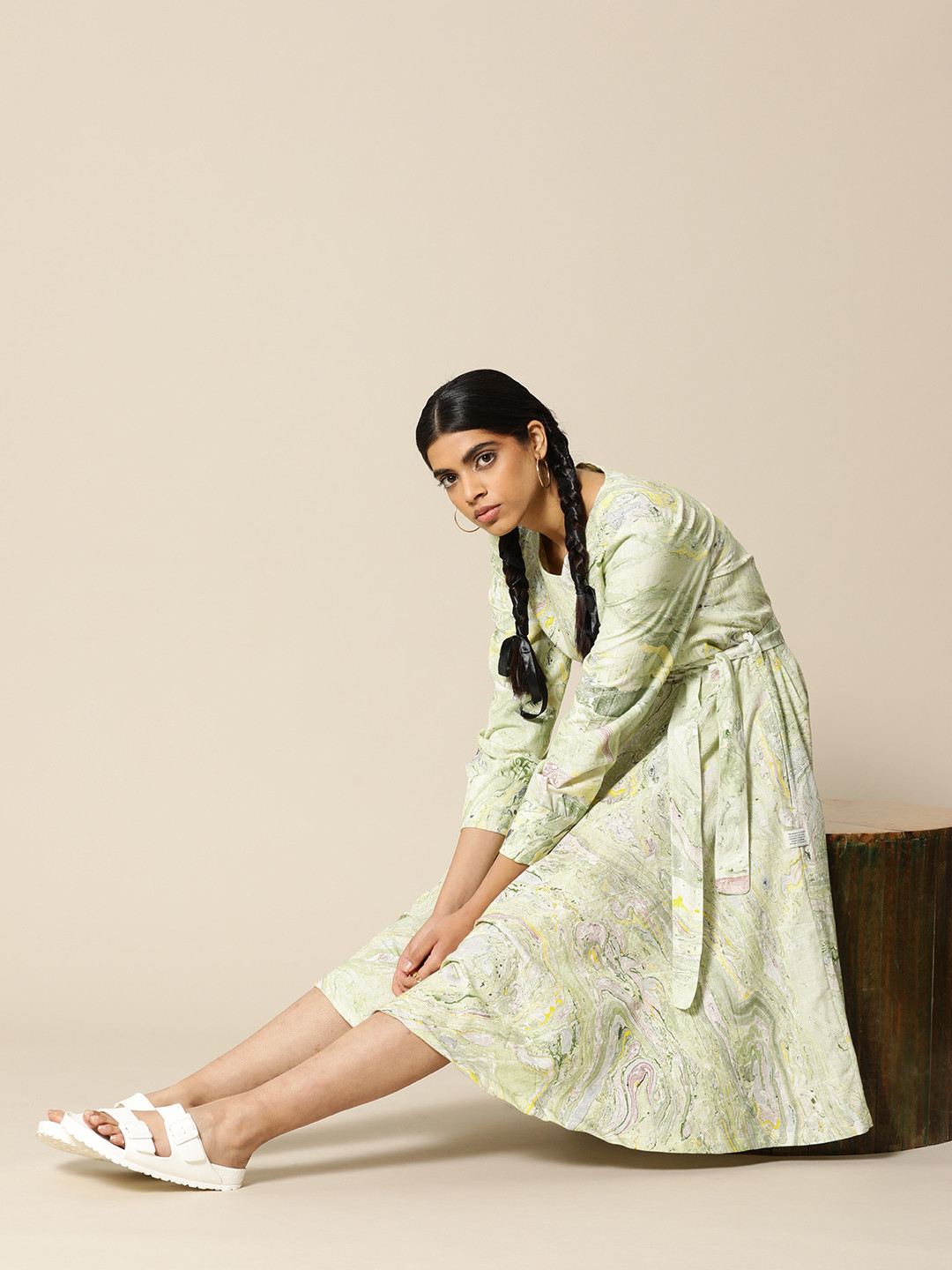 BOWER Green & Grey Pure Cotton Marble Print A-Line Midi Dress with Belt
BOWER Green & Grey Pure Cotton Marble Print A-Line Midi Dress with Belt