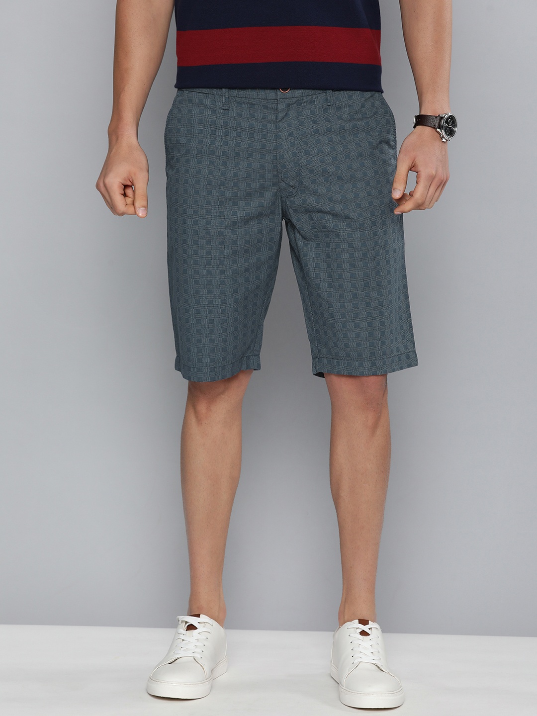 Indian Terrain Men Navy Blue Checked Pure Cotton Slim Fit Shorts