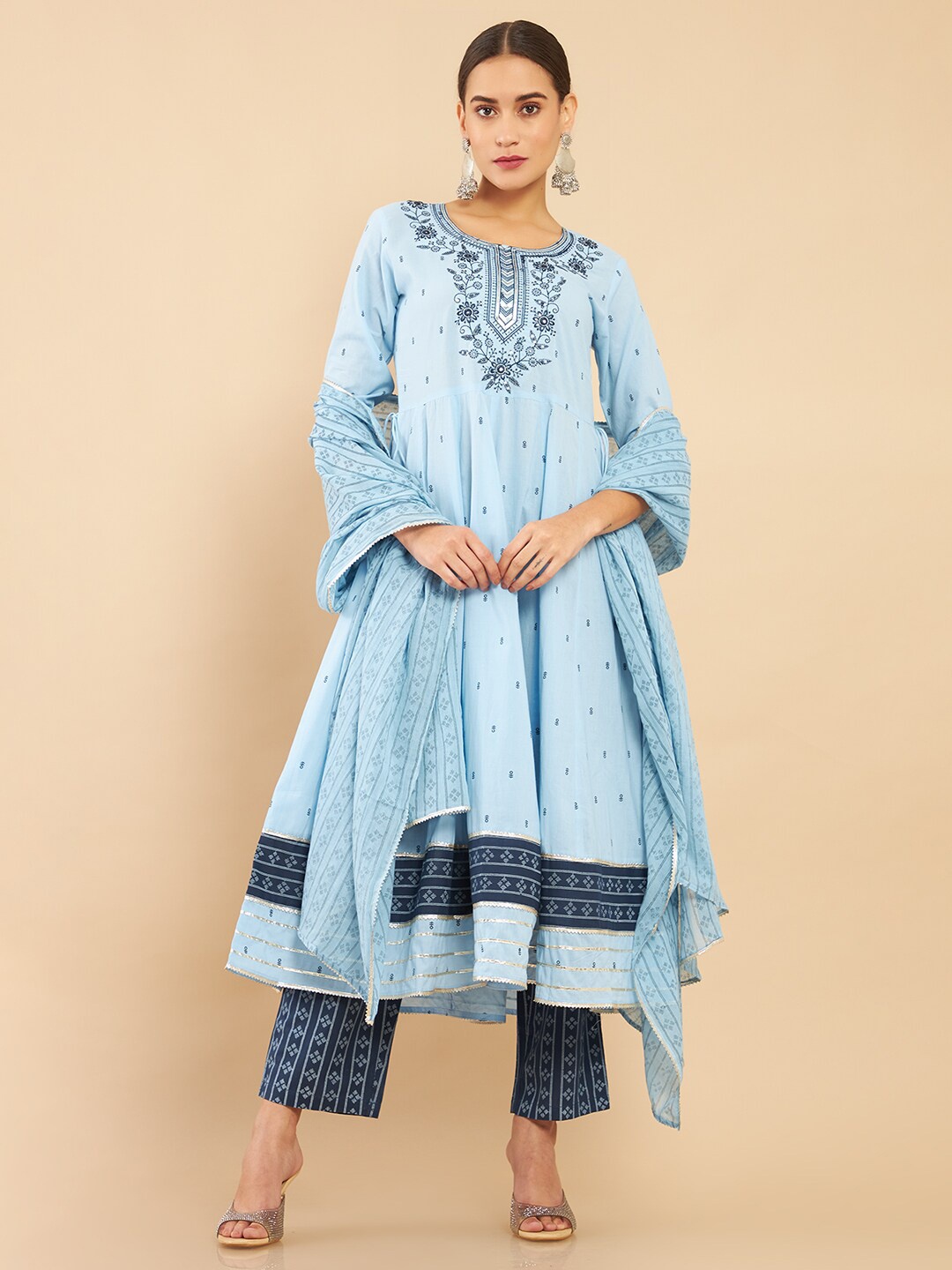 Soch Women Powder Blue Ethnic Motifs Yoke Design Empire Gotta Patti Pure Cotton Kurta Set
Soch Women Powder Blue Ethnic Motifs Yoke Design Empire Gotta Patti Pure Cotton Kurta Set
