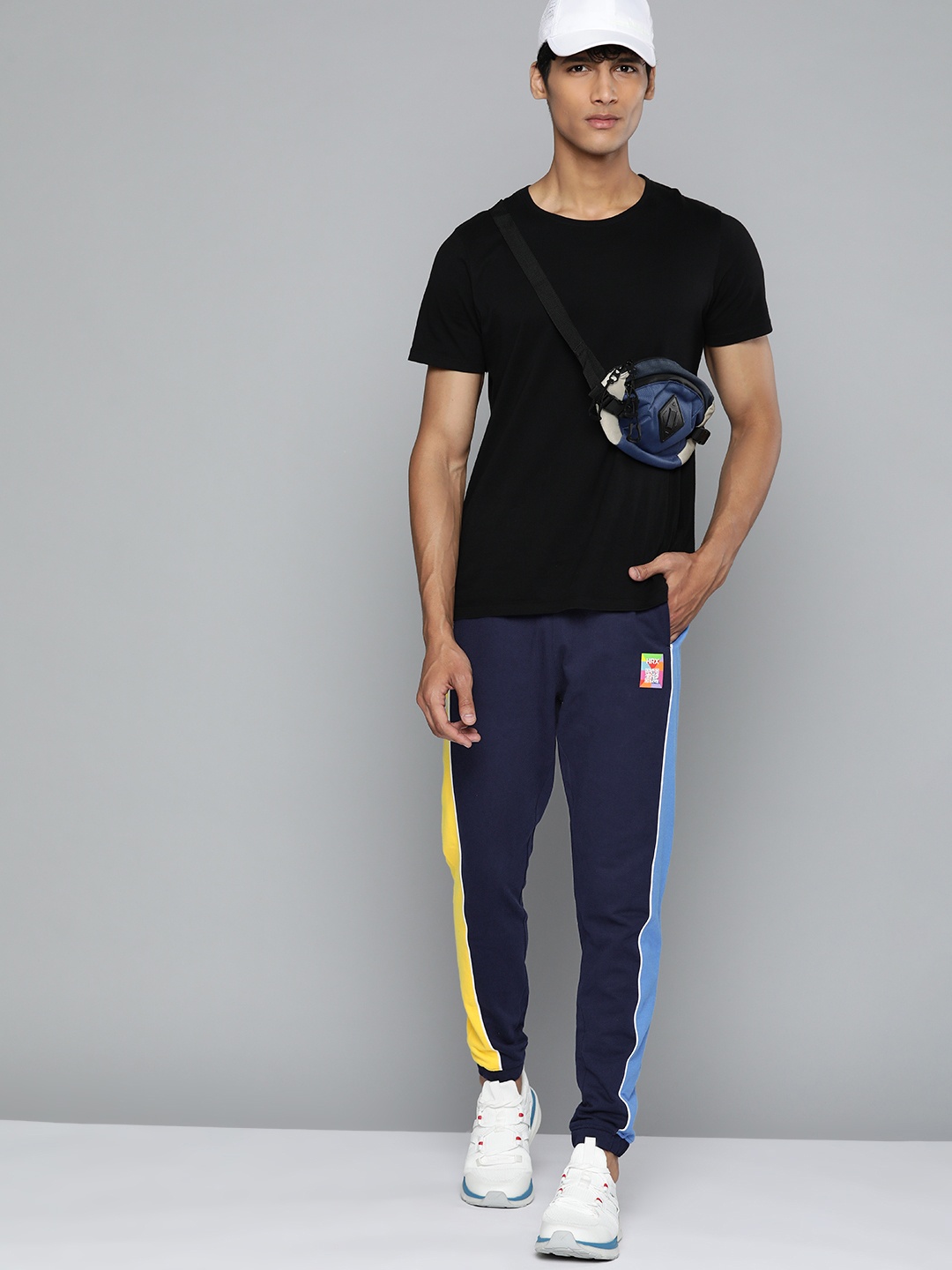 HRX By Hrithik Roshan Lifestyle Men Medieval Blue Gold Finish Colourblock Track Pants, Navy blue
HRX By Hrithik Roshan Lifestyle Men Medieval Blue Gold Finish Colourblock Track Pants, Navy blue