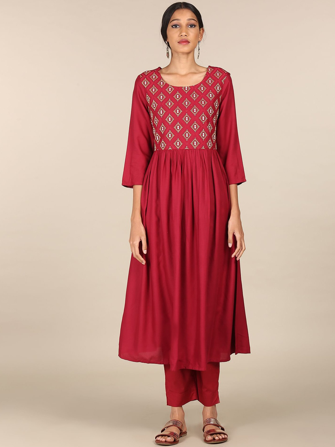 Karigari Women Red Embroidered Kurta