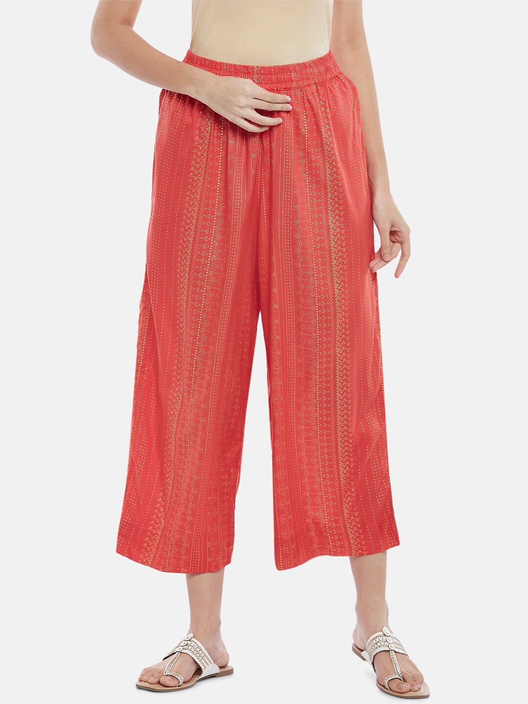 RANGMANCH BY PANTALOONS Women Coral & Gold-Toned Floral Printed Ethnic Palazzos
RANGMANCH BY PANTALOONS Women Coral & Gold-Toned Floral Printed Ethnic Palazzos