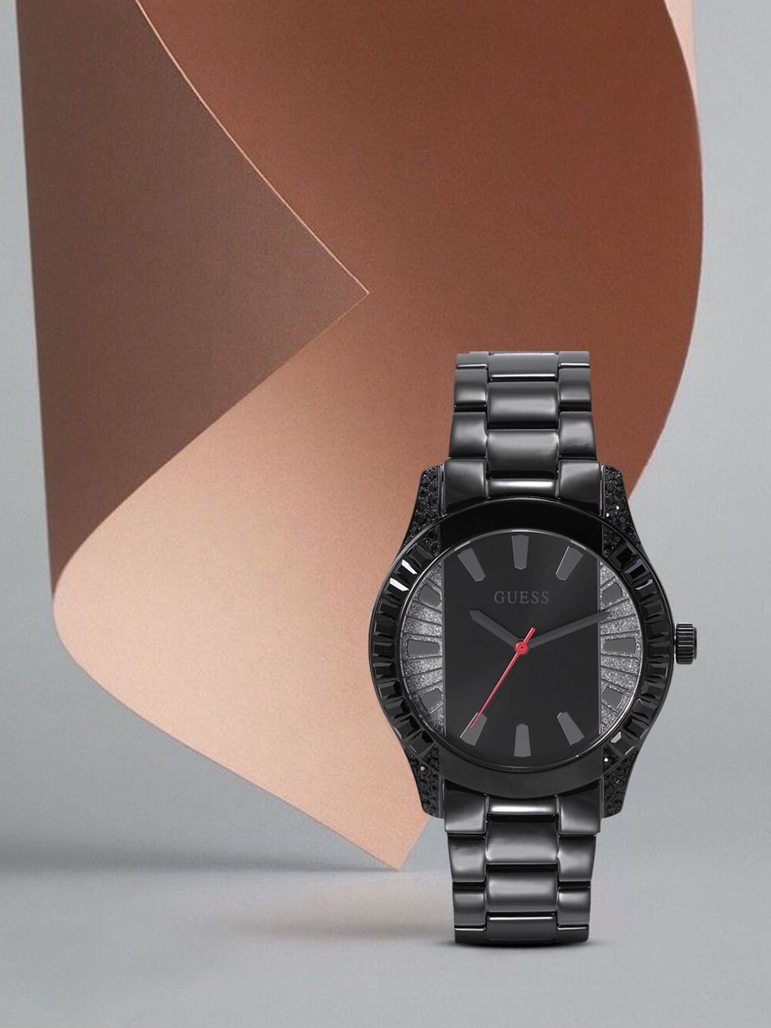 GUESS Women Black Dial & Stainless Steel Bracelet Style Straps Analogue Watch GW0305L1
GUESS Women Black Dial & Stainless Steel Bracelet Style Straps Analogue Watch GW0305L1