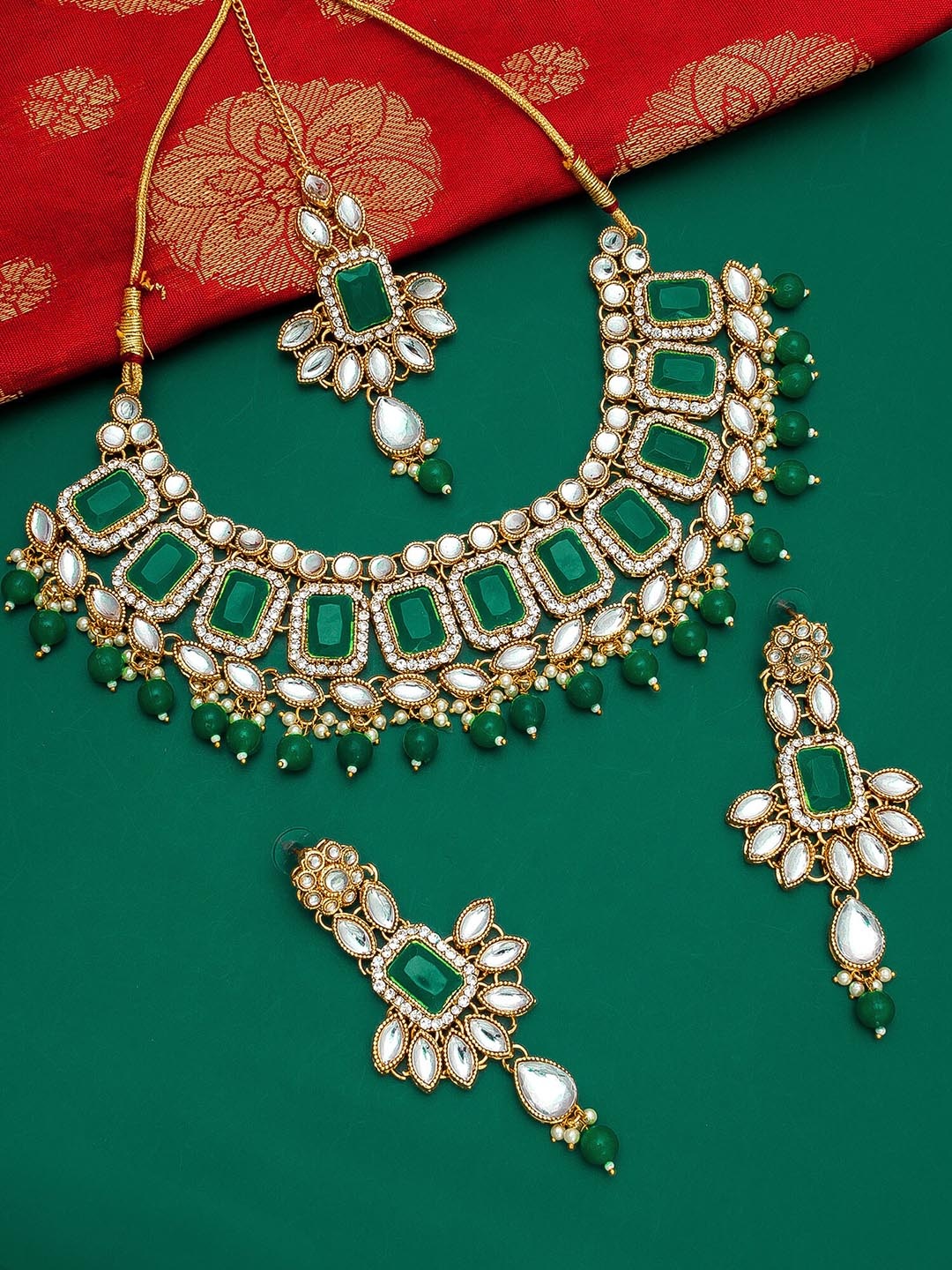 Aadita Gold-Plated Green Kundan and Pearl Choker Jewellery Set
