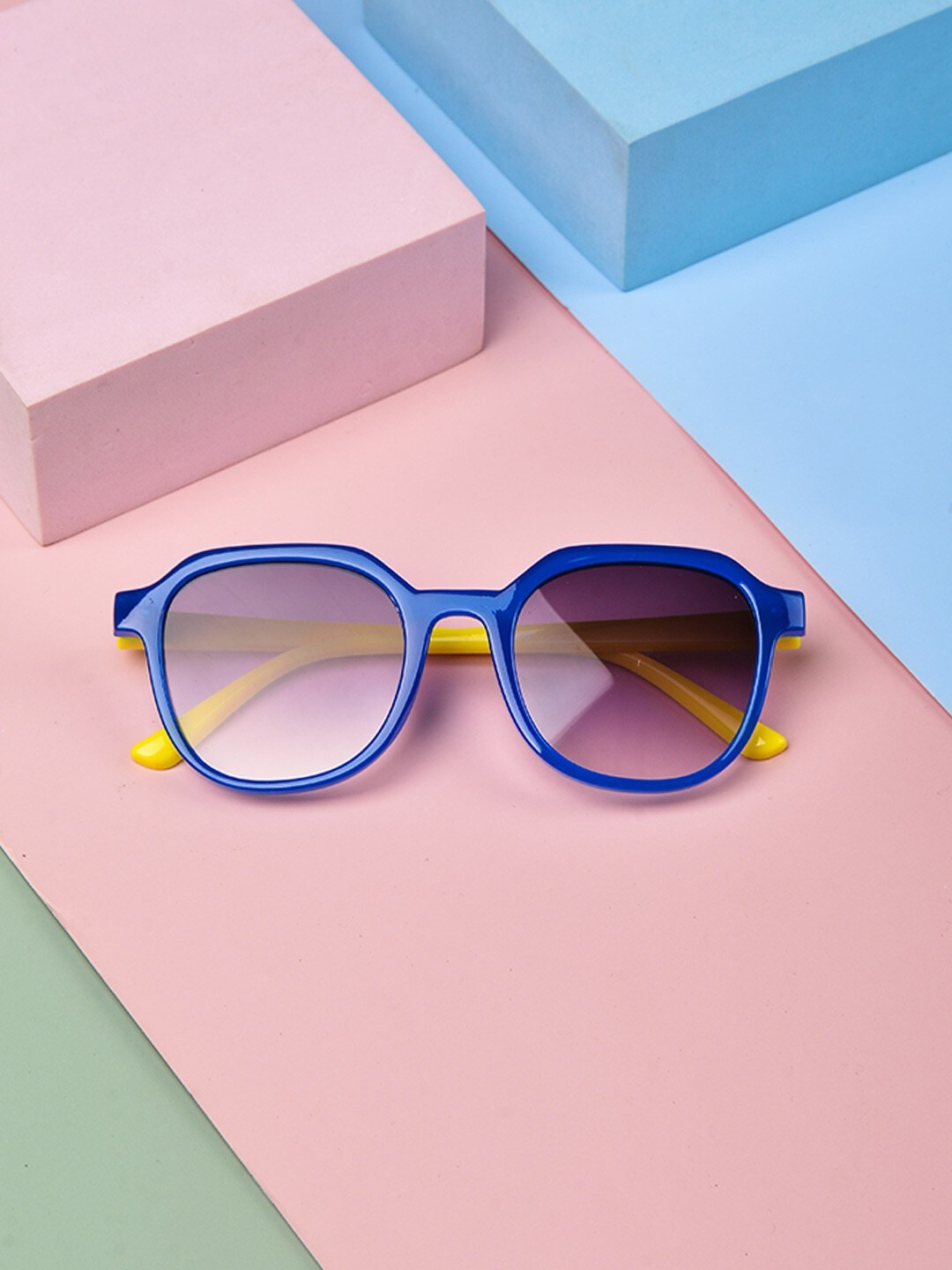 POPLINS Unisex Kids Black Lens & Blue Square Sunglasses with UV Protected Lens GG-1036-E
POPLINS Unisex Kids Black Lens & Blue Square Sunglasses with UV Protected Lens GG-1036-E