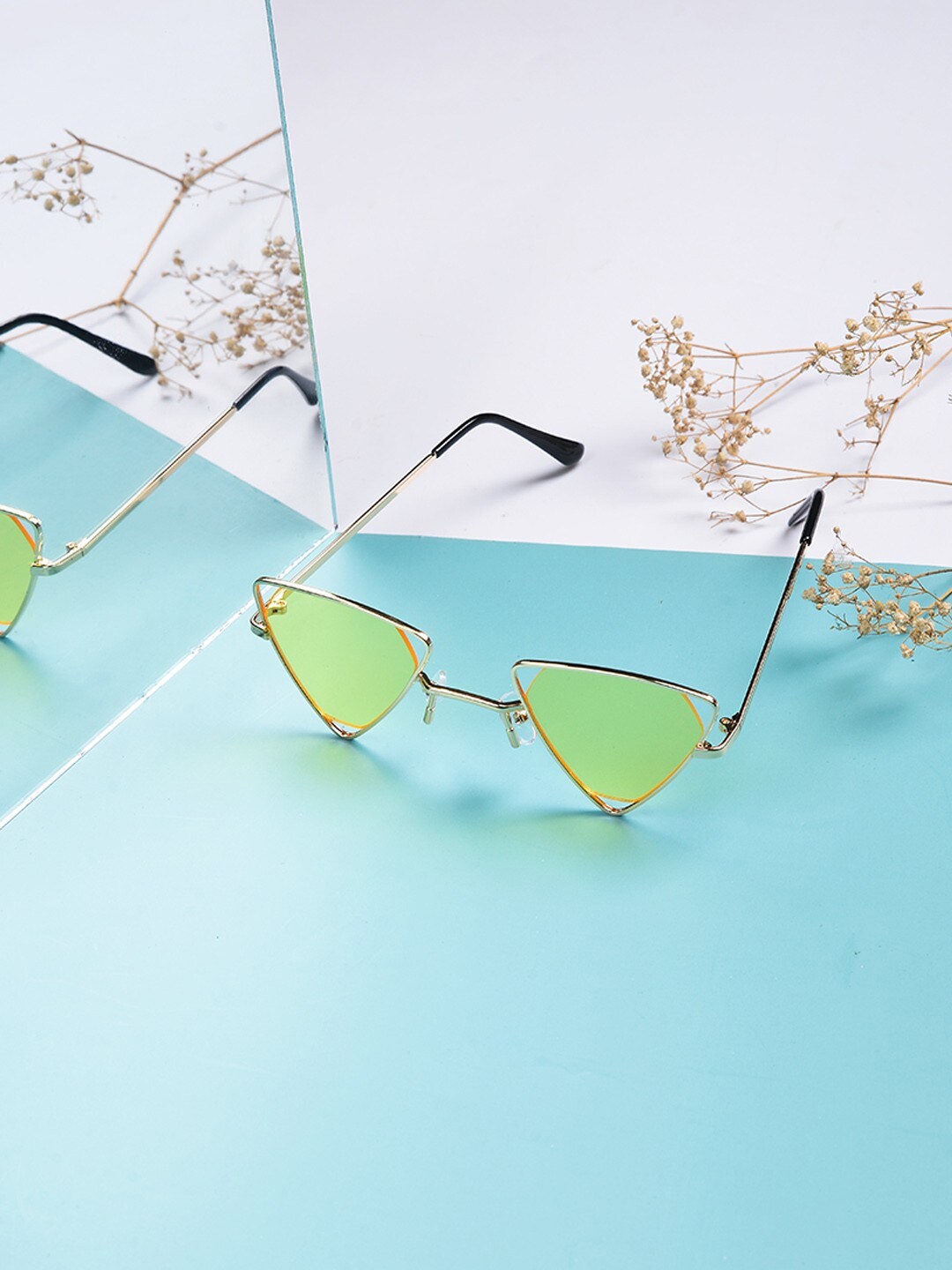 POPLINS Kids Yellow Lens & Rose Gold-Toned UV Protected Triangular Sunglasses GG-1034-D
POPLINS Kids Yellow Lens & Rose Gold-Toned UV Protected Triangular Sunglasses GG-1034-D