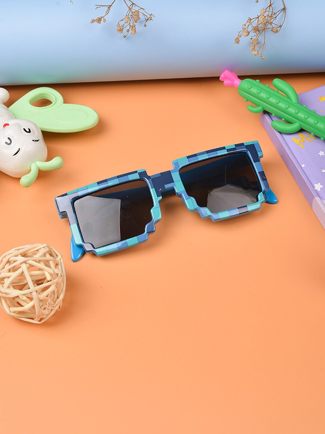 POPLINS Unisex Kids Black Lens & Blue Square Sunglasses with UV Protected Lens GG-1049-B
POPLINS Unisex Kids Black Lens & Blue Square Sunglasses with UV Protected Lens GG-1049-B