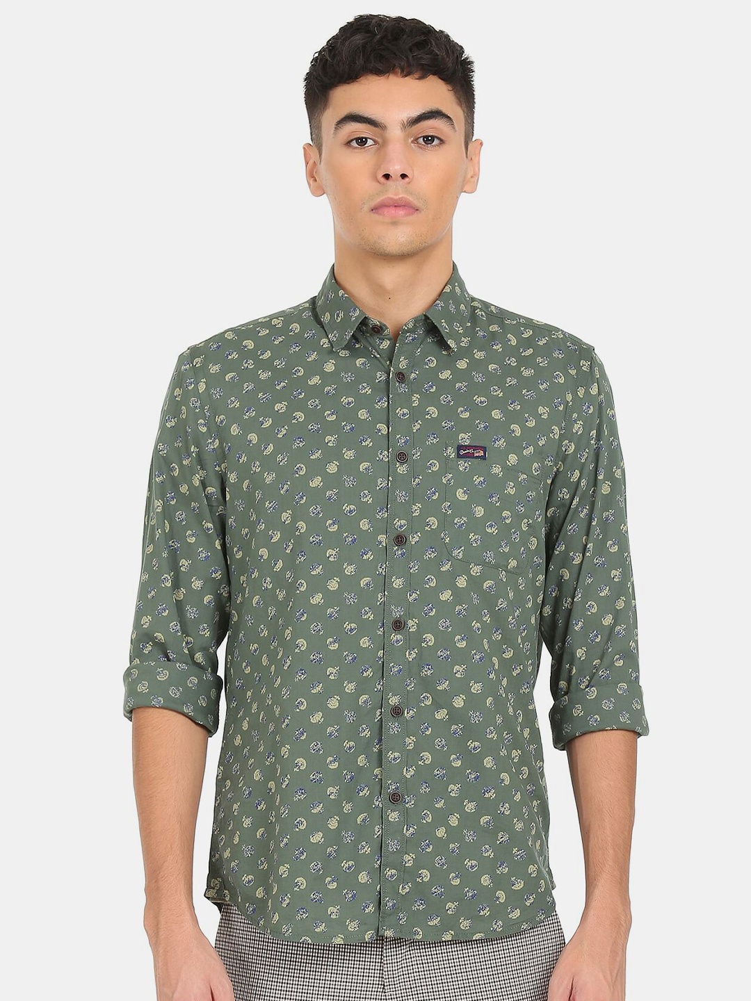U.S. Polo Assn. Denim Co. Denim Co. Men Green & Beige Floral Printed Pure Cotton Casual Shirt
U.S. Polo Assn. Denim Co. Denim Co. Men Green & Beige Floral Printed Pure Cotton Casual Shirt