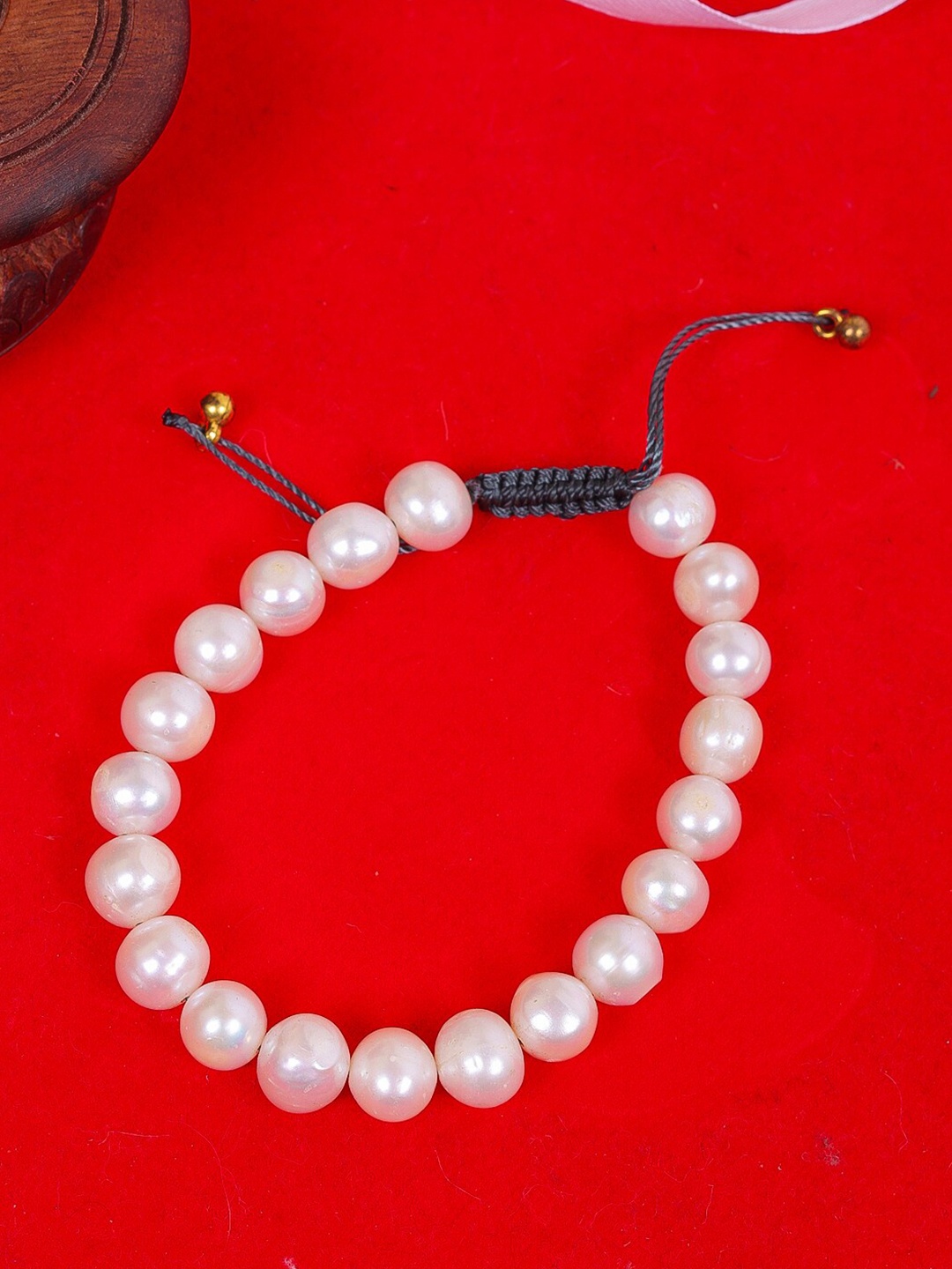 DIVA WALK Women Gold-Toned & White Pearls Handcrafted Gold-Plated Wraparound Bracelet
DIVA WALK Women Gold-Toned & White Pearls Handcrafted Gold-Plated Wraparound Bracelet