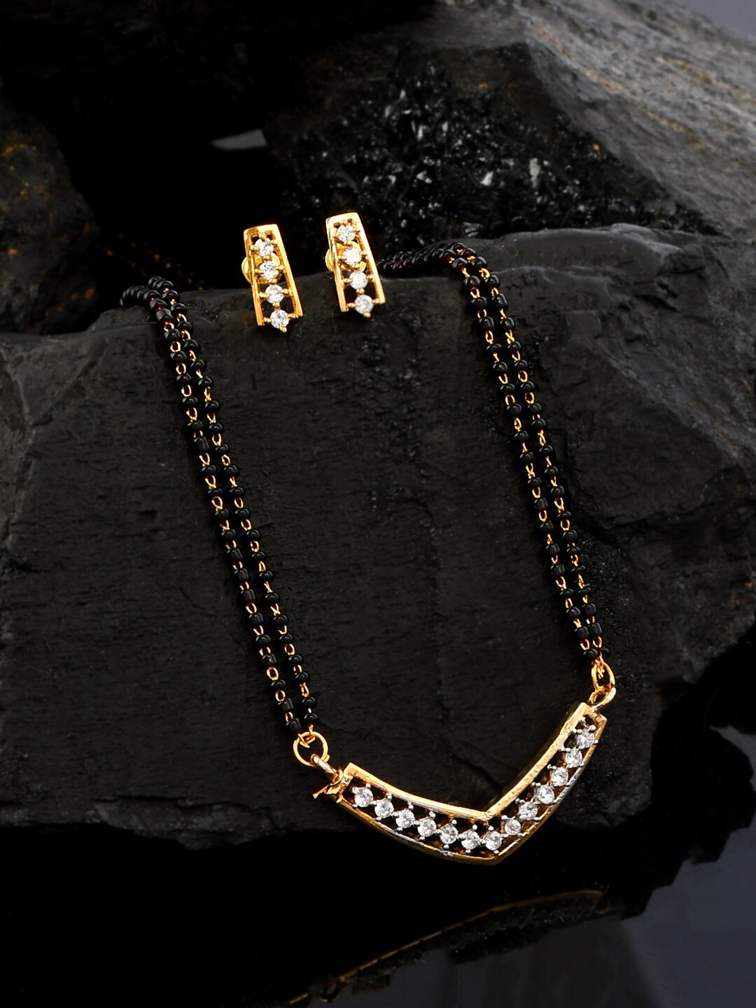 Silvermerc Designs Gold-Plated Black & White Stone-Studded & Beaded Mangalsutra With Earrings
Silvermerc Designs Gold-Plated Black & White Stone-Studded & Beaded Mangalsutra With Earrings