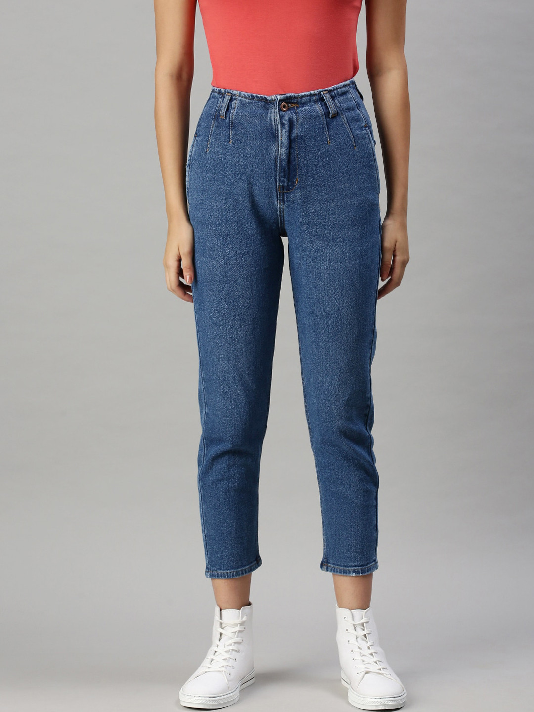 SHOWOFF Women Blue Mom Fit High-Rise Clean Look Stretchable Jeans 
SHOWOFF Women Blue Mom Fit High-Rise Clean Look Stretchable Jeans